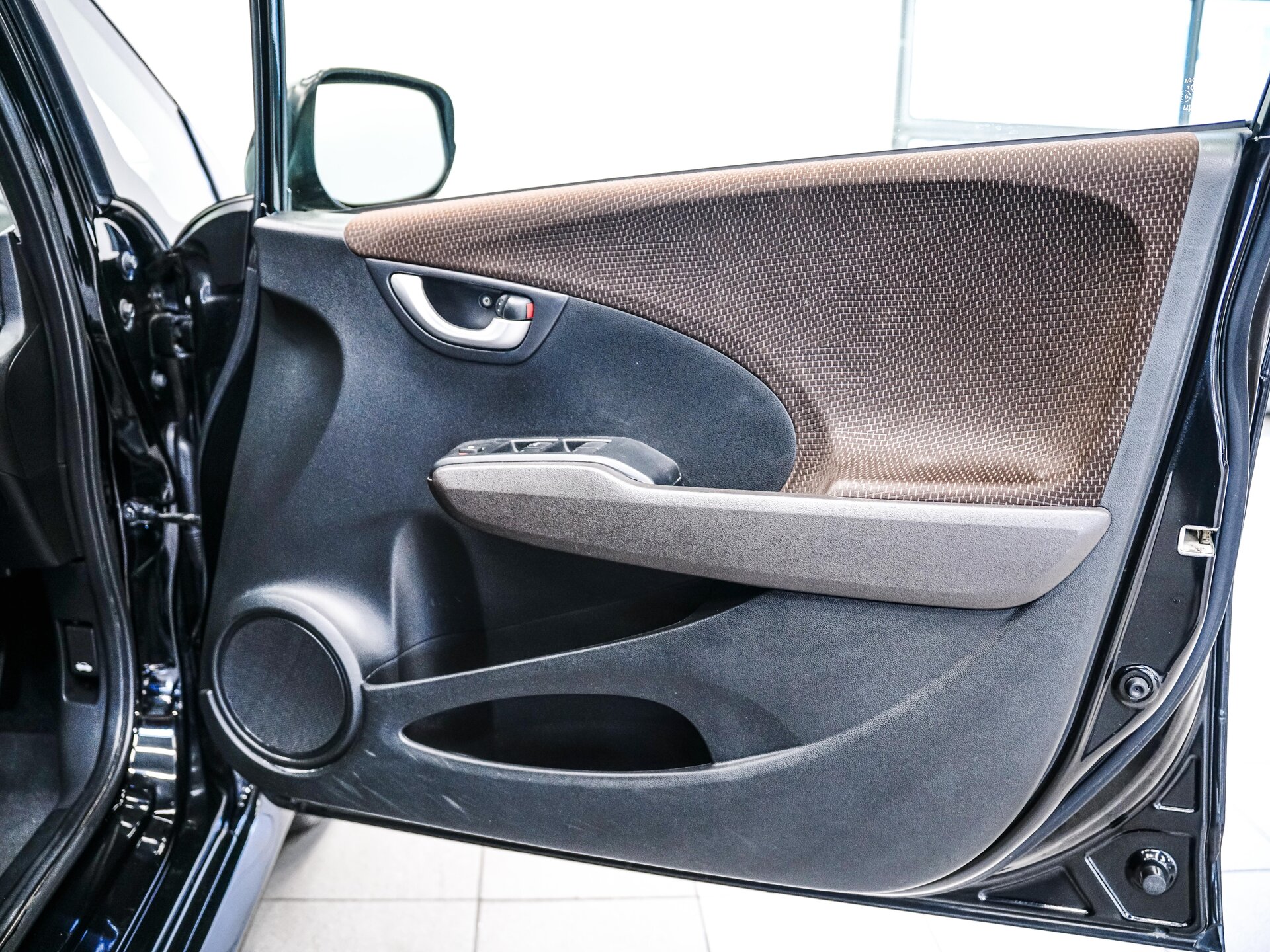 Honda Fit Shuttle 2012 9