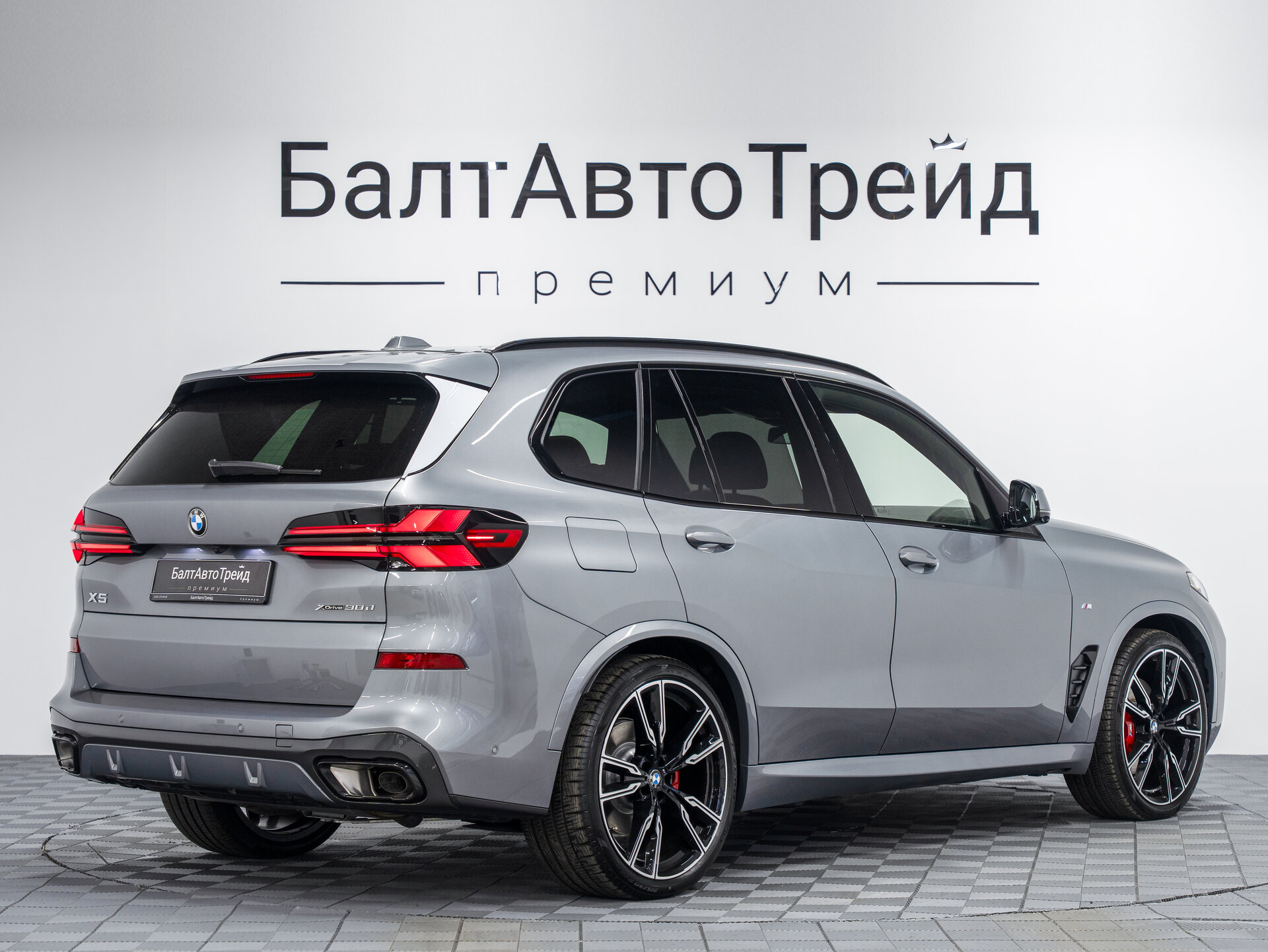 Автомобиль BMW X5 30d 3.0d AT (286 л.с.) 4WD - 7