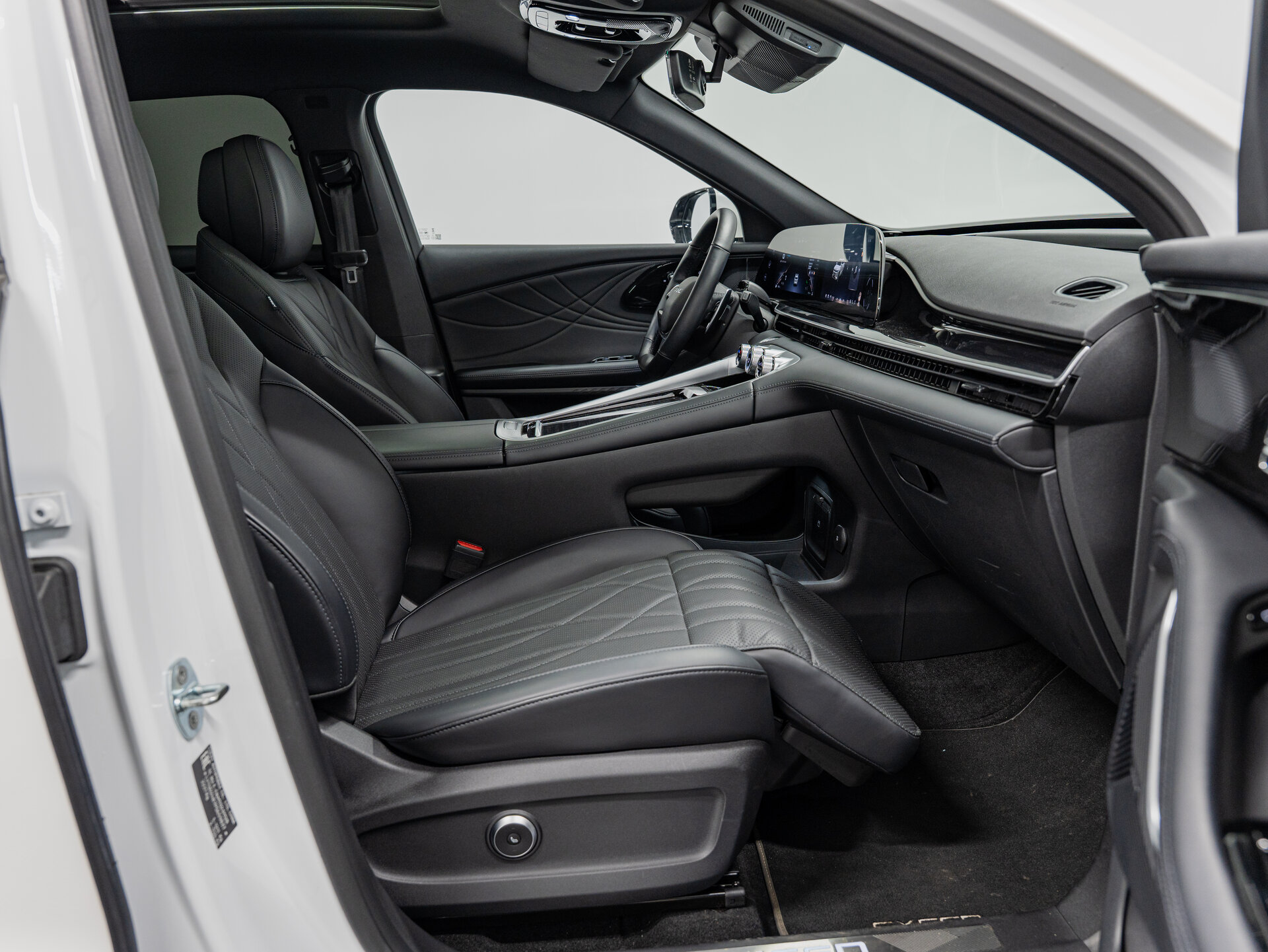 Автомобиль EXEED RX 2.0 AMT (249 л.с.) 4WD - 13
