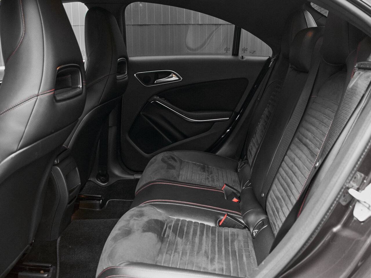Купить Mercedes-Benz CLA 200 1.6 AMT (156 л.с.), 2014 в Екатеренбурге