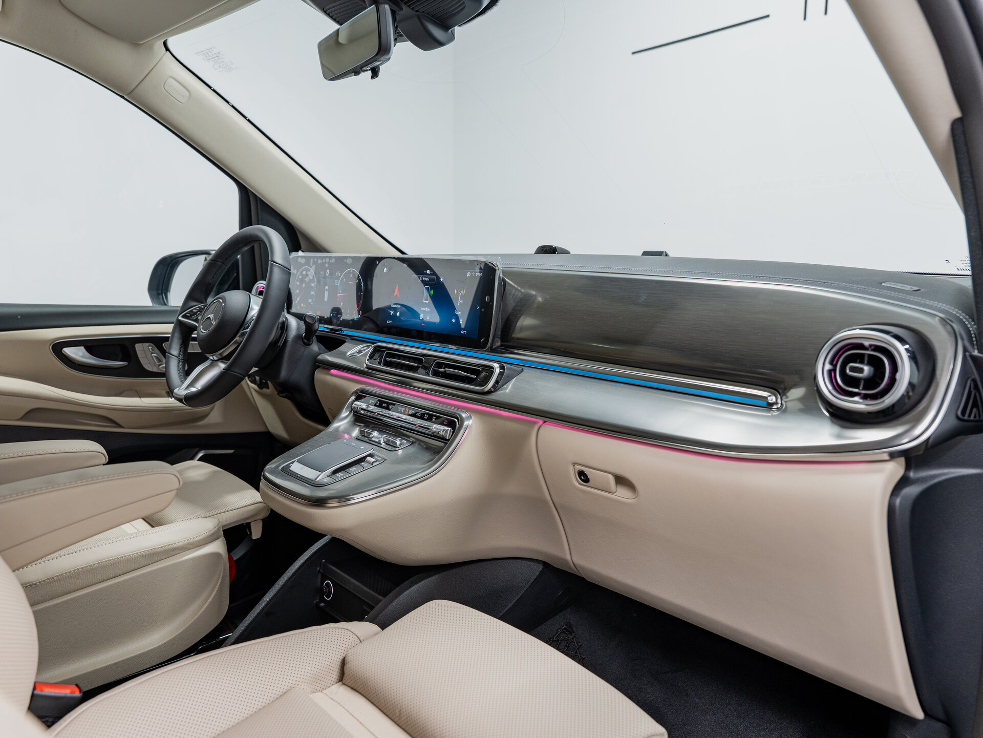 Автомобиль Mercedes-Benz V-Класс 300 d экстра длинный 2.0d AT (237 л.с.) 4WD - 14