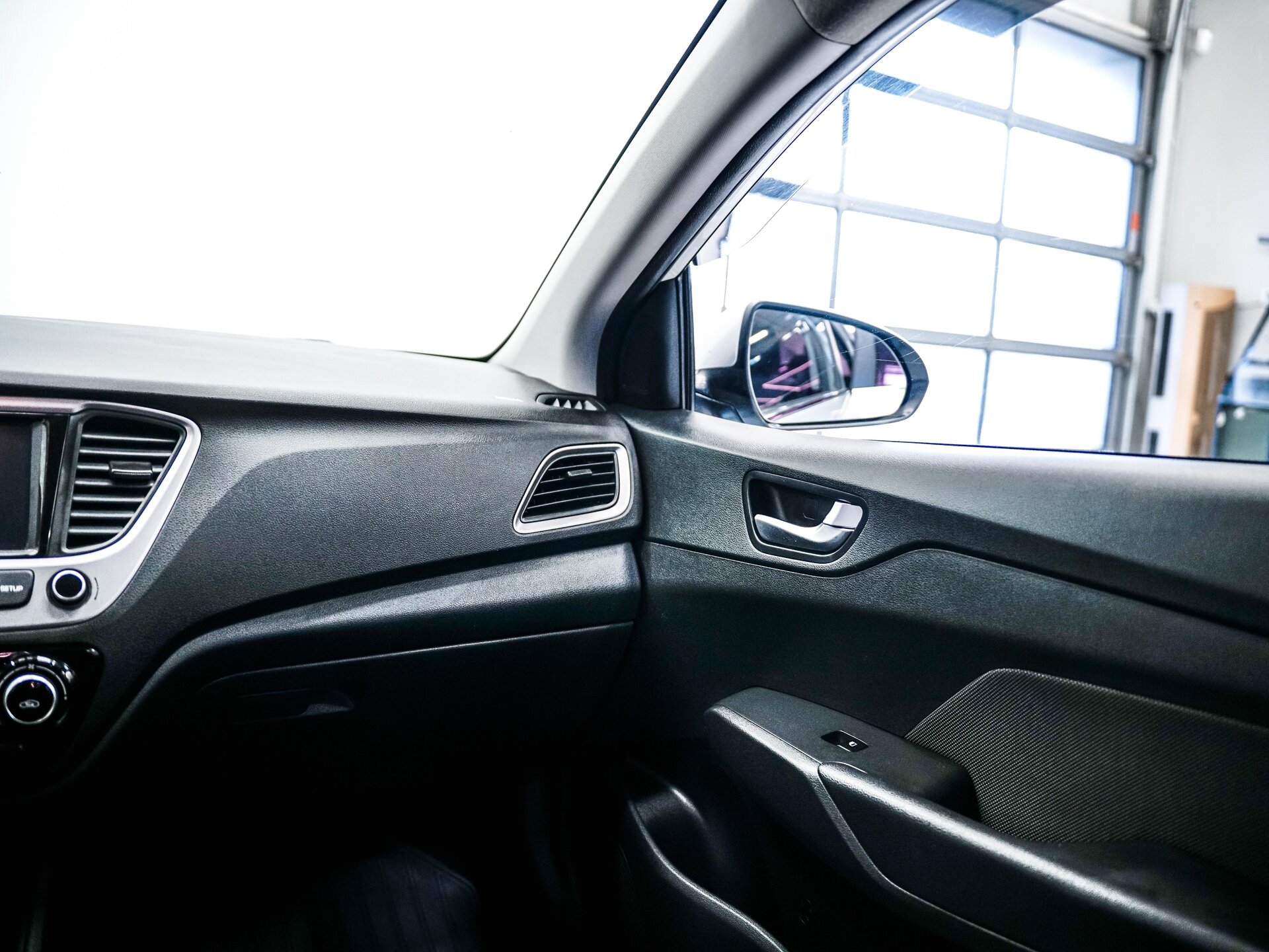 Hyundai Solaris 2017 15
