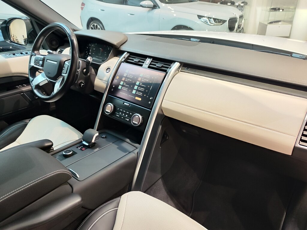 Автомобиль Land Rover Discovery D250 3.0d AT (249 л.с.) 4WD - 11