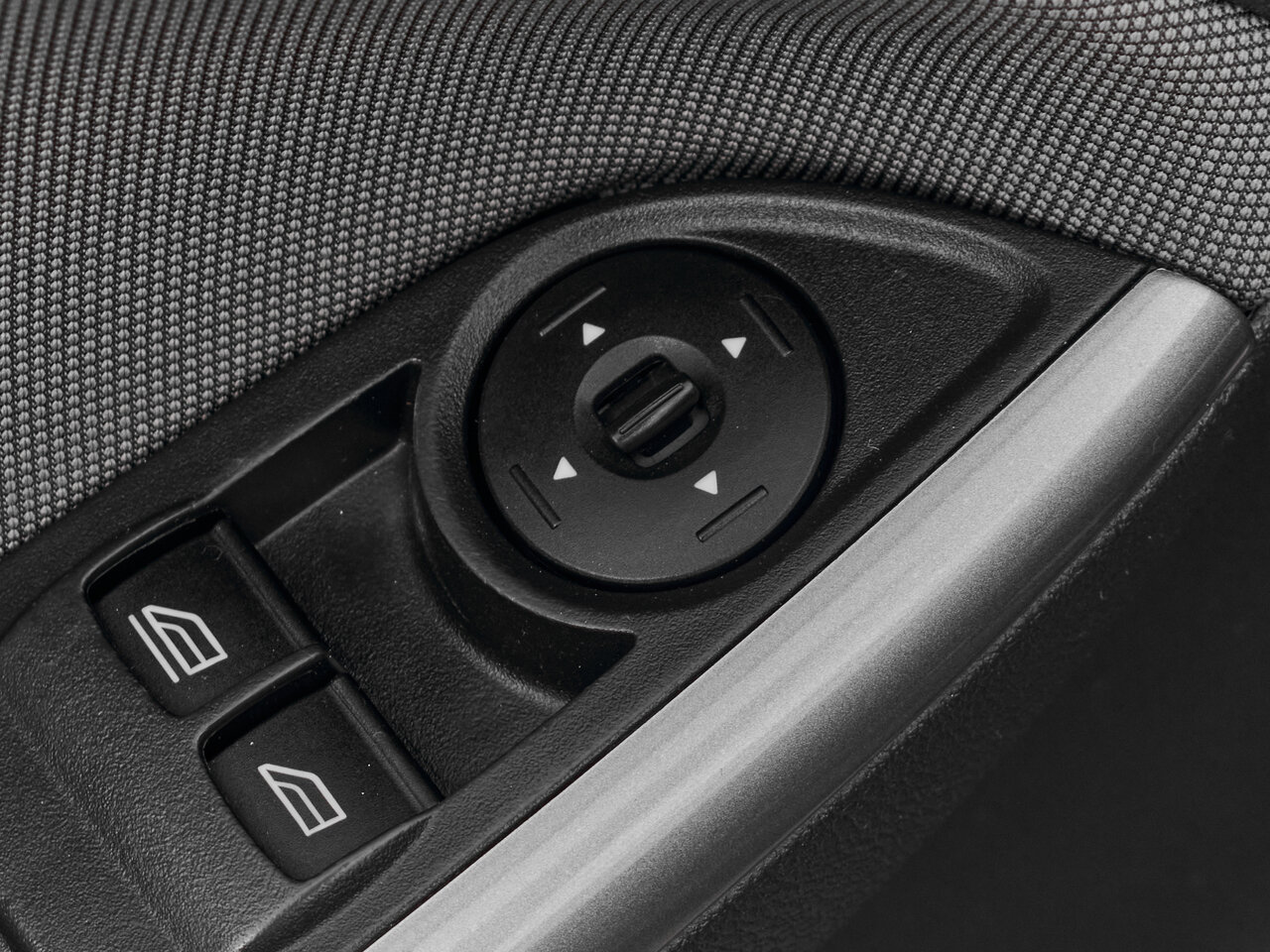 Купить Ford Focus 1.6 AMT (105 л.с.), 2012 в Екатеренбурге