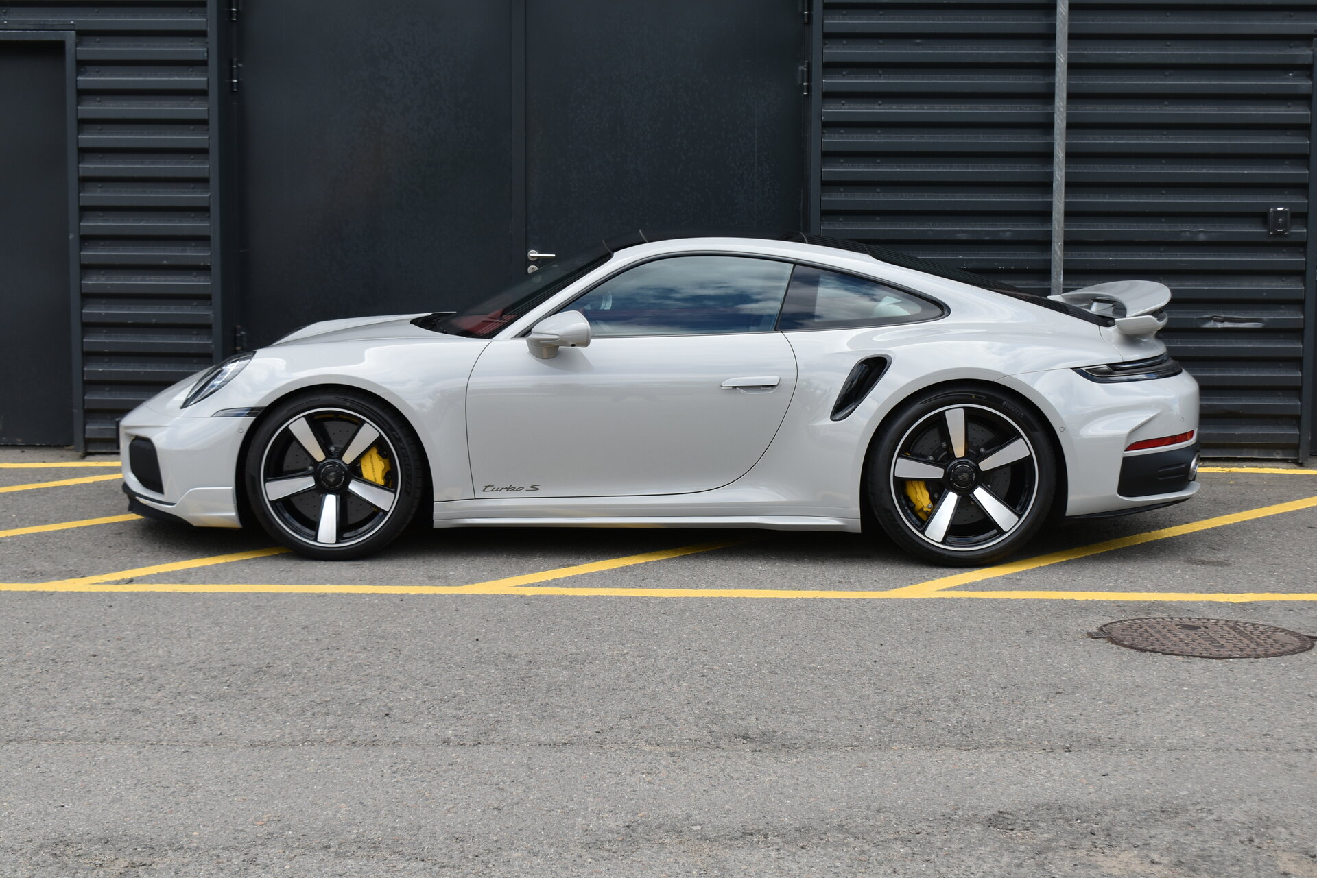80878080 Turbo S 3.6hyb AMT (711 л.с.) 4WD №3