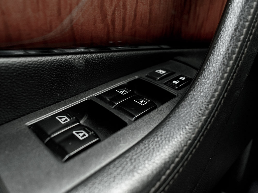Купить Infiniti FX FX30d 3.0d AT (238 л.с.) 4WD, 2012 в Екатеренбурге