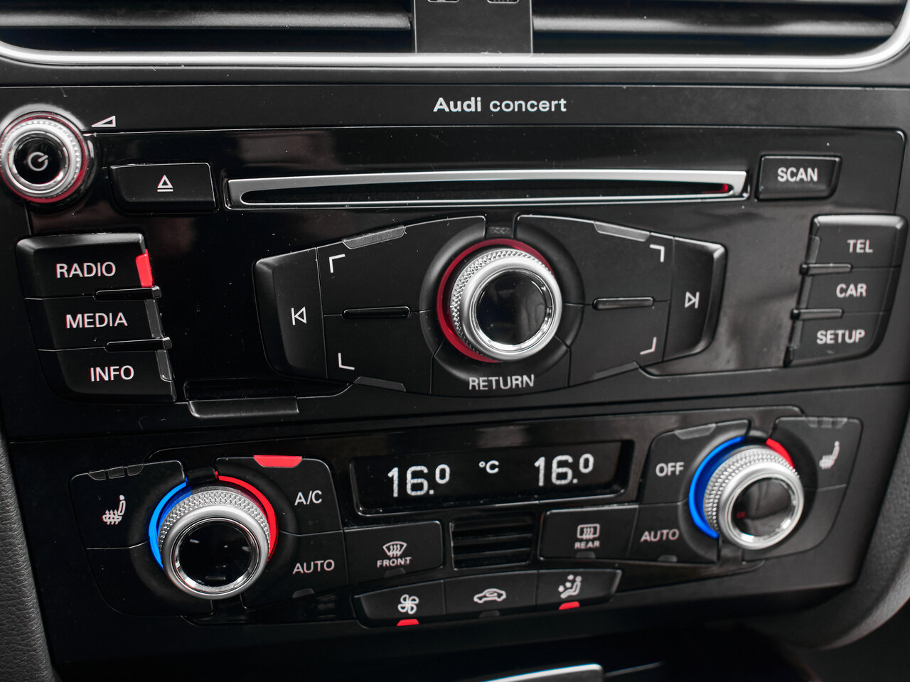 Купить Audi A5 2.0 AMT (230 л.с.) 4WD, 2016 в Екатеренбурге