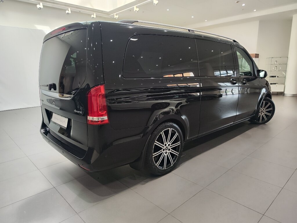 Автомобиль Mercedes-Benz V-Класс 250 d экстра длинный 2.1d AT (190 л.с.) 4WD - 6