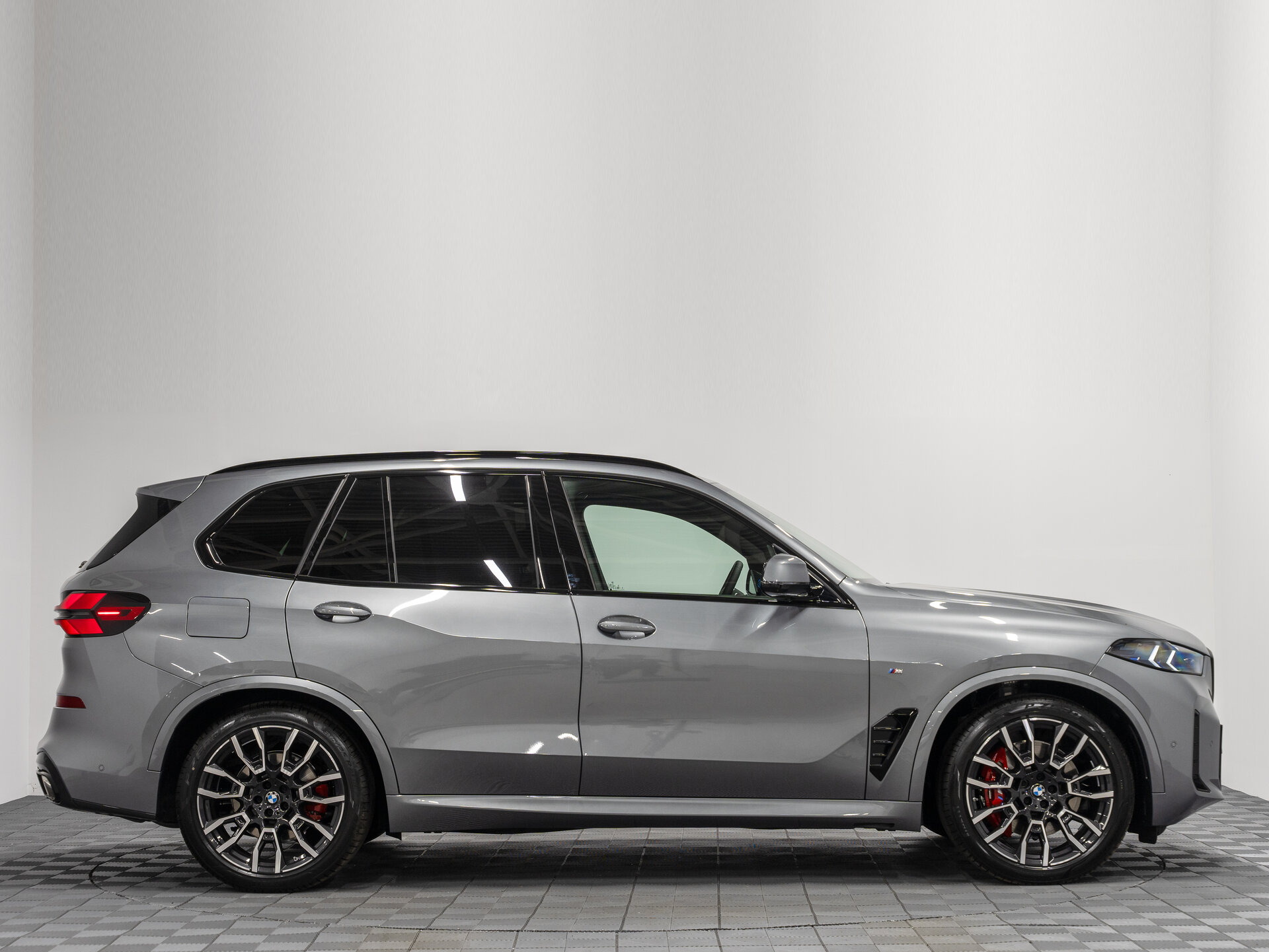Автомобиль BMW X5 40i 3.0 AT (381 л.с.) 4WD - 6