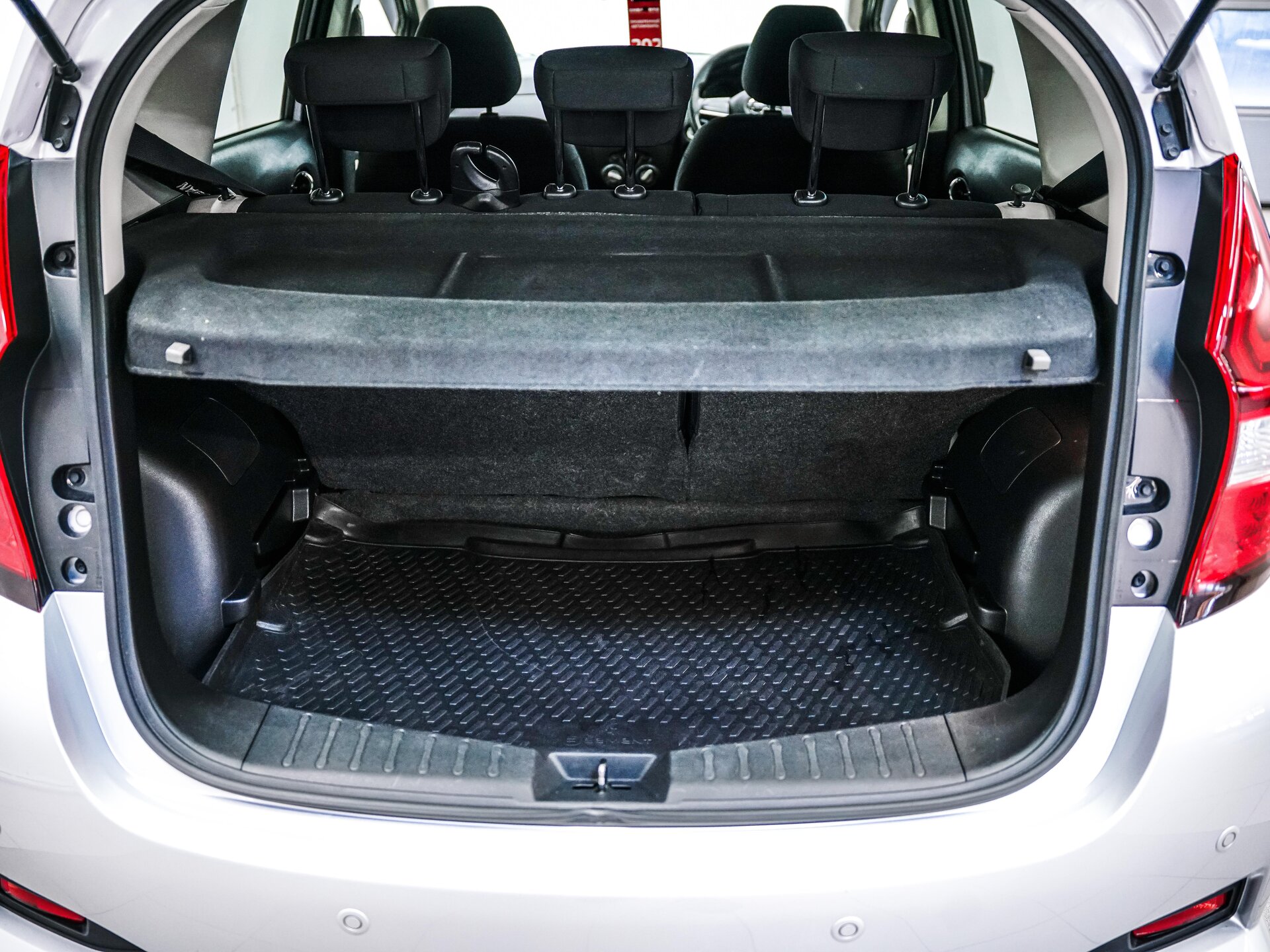 Nissan Note 2018 23