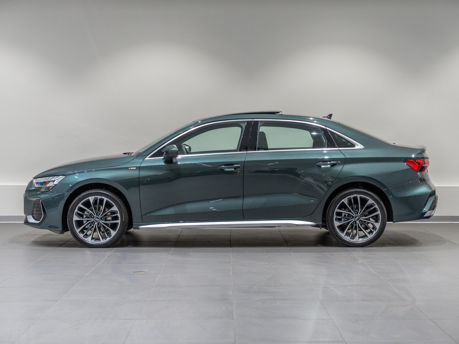 Автомобиль Audi A3 A3L 35 TFSI 1.5 AMT (160 л.с.) - 8