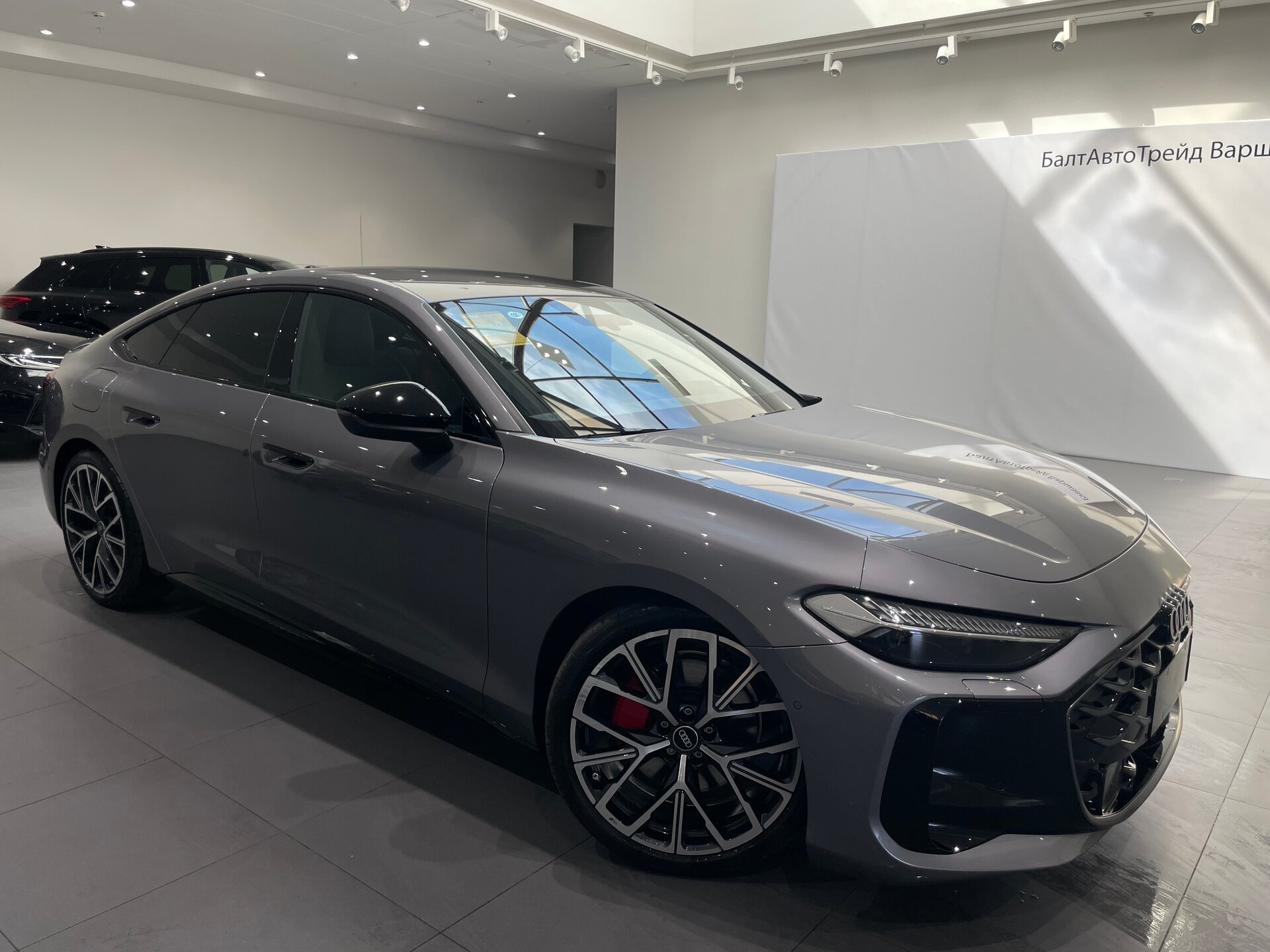 Автомобиль Audi A5 L Sportback 2.0 AMT (204 л.с.) 4WD - 2