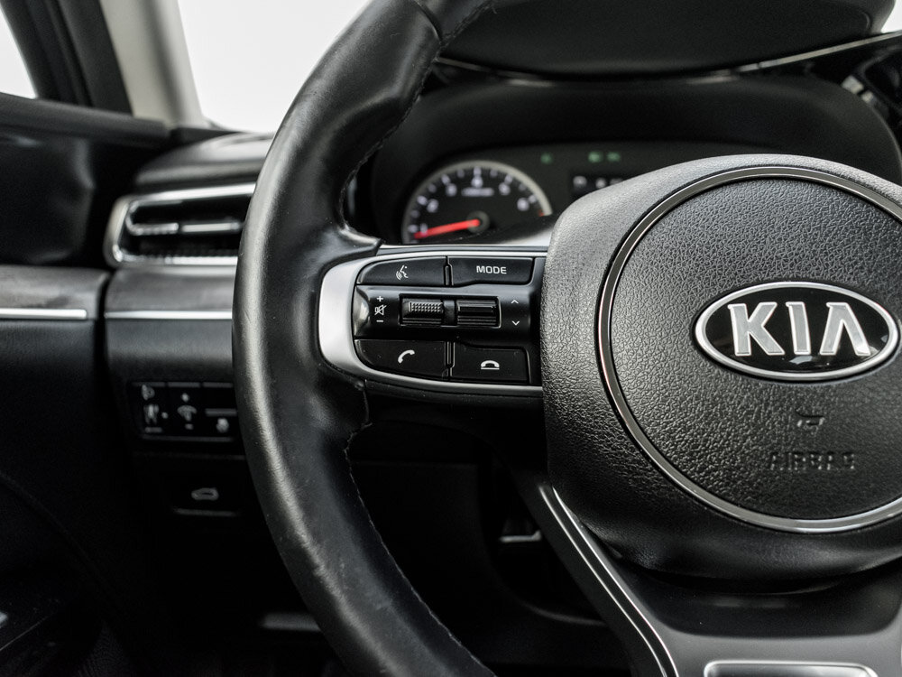 Купить Kia K5 2.0 AT (150 л.с.), 2021 в Екатеренбурге