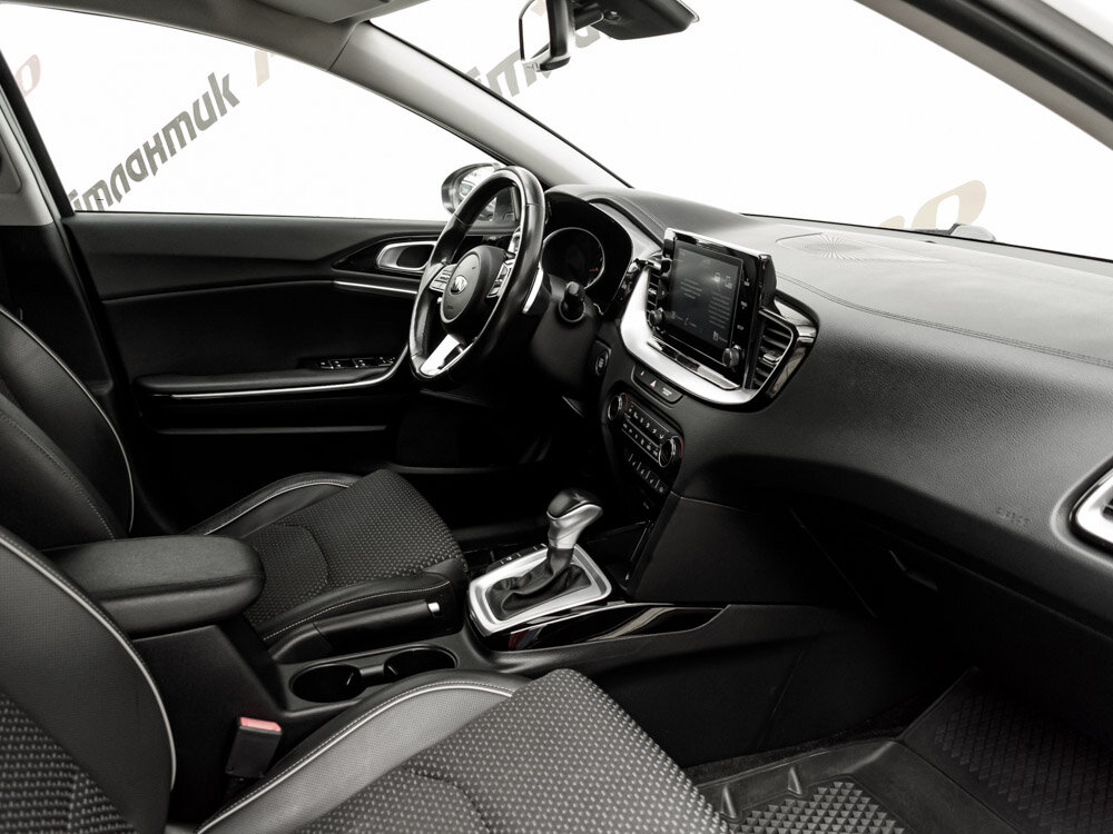 Купить Kia Ceed 1.4 AMT (140 л.с.), 2021 в Екатеренбурге