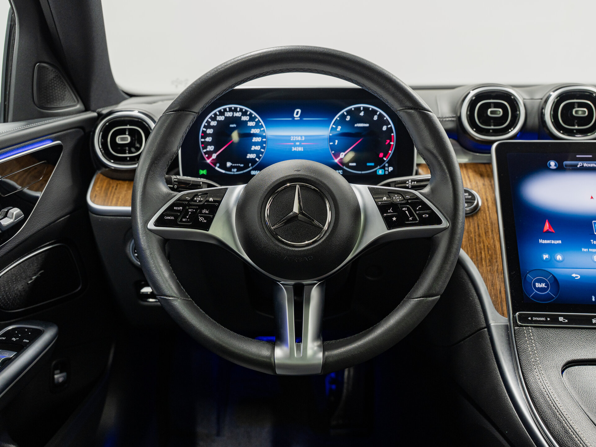 Автомобиль Mercedes-Benz C-Класс 260 L 1.5 AT (204 л.с.) - 16