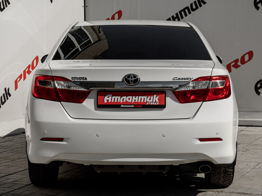 Купить Toyota Camry 2.5 AT (181 л.с.), 2013 в Екатеренбурге