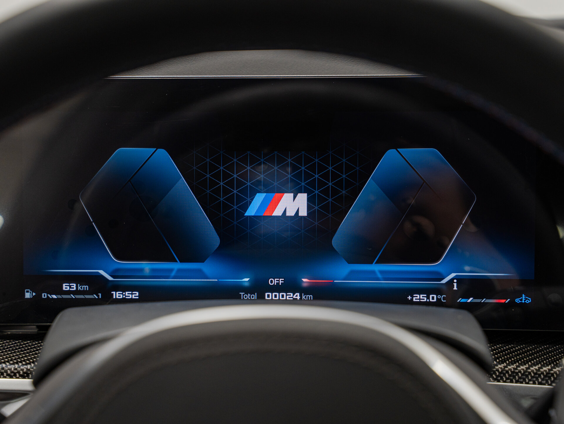 Автомобиль BMW X5 M60i 4.4 AT (530 л.с.) 4WD - 17