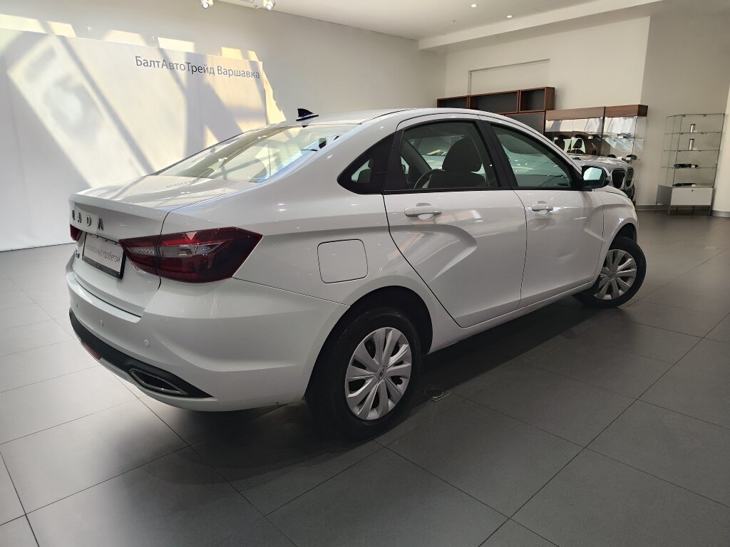 Автомобиль Lada (ВАЗ) Vesta 1.6 MT (106 л.с.) - 6
