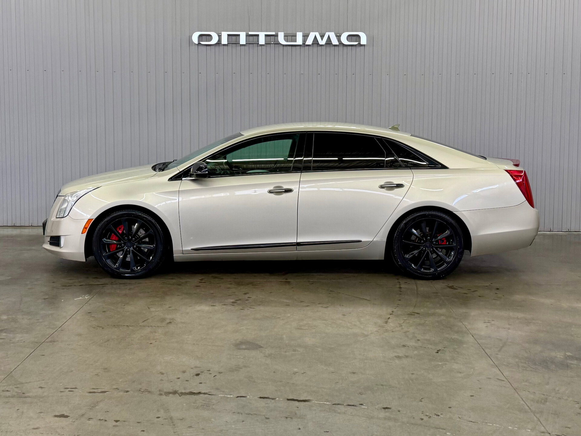 Cadillac XTS 