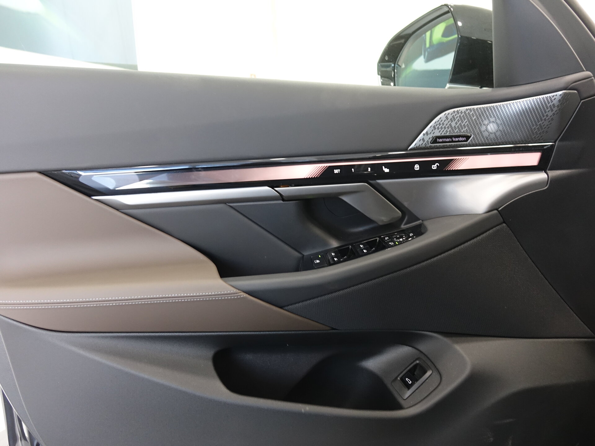 Автомобиль BMW 5 серии 530Li xDrive 2.0 AT (258 л.с.) 4WD - 16