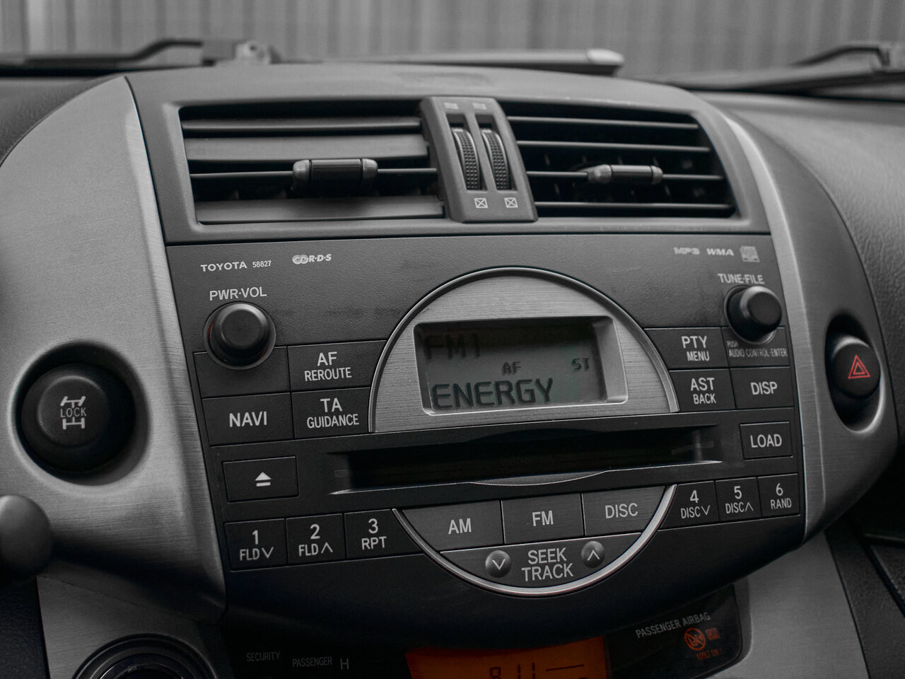 Купить Toyota RAV4 2.4 AT (170 л.с.) 4WD, 2007 в Екатеренбурге