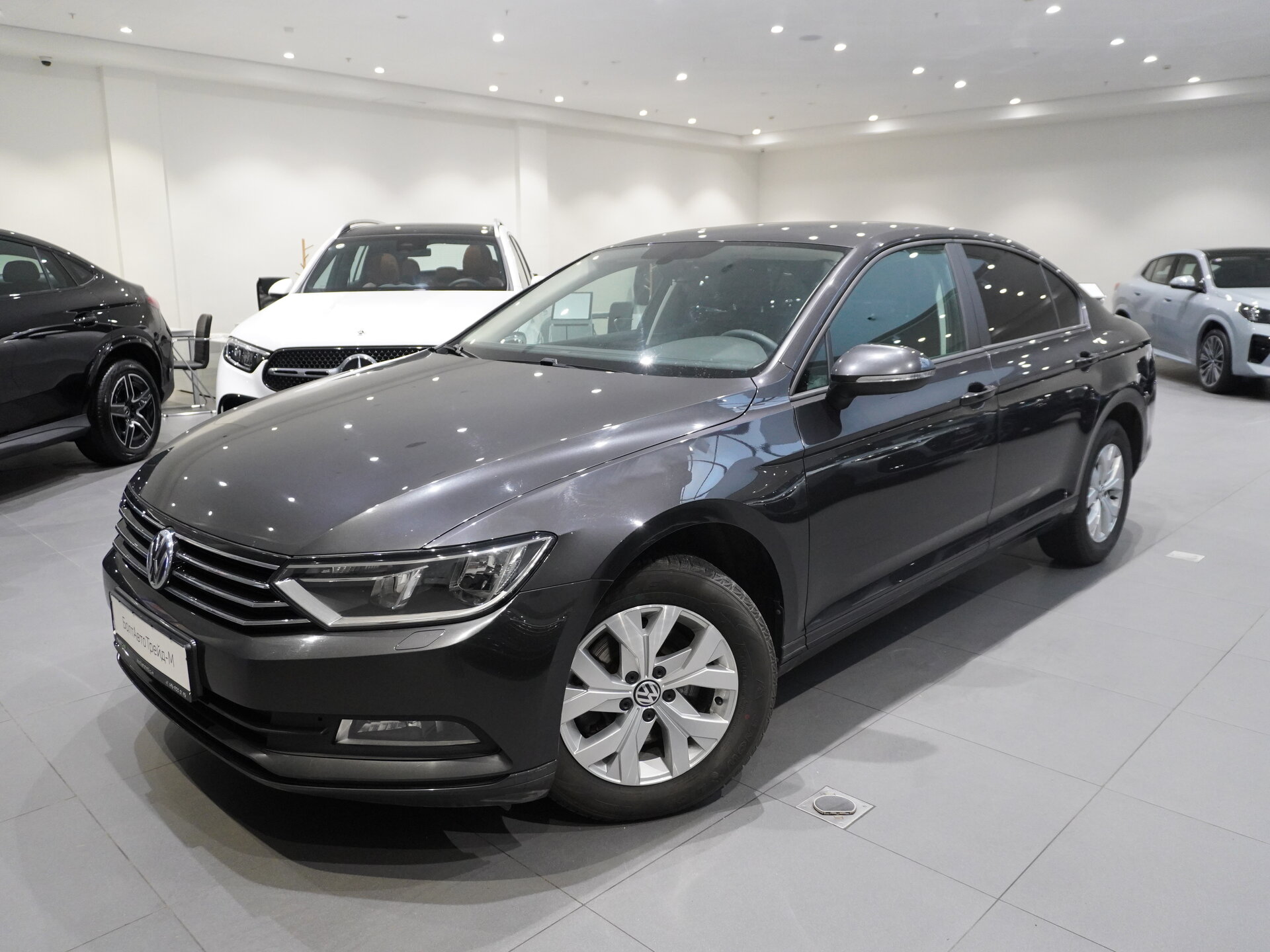 Автомобиль Volkswagen Passat 1.4 AMT (125 л.с.) - 1
