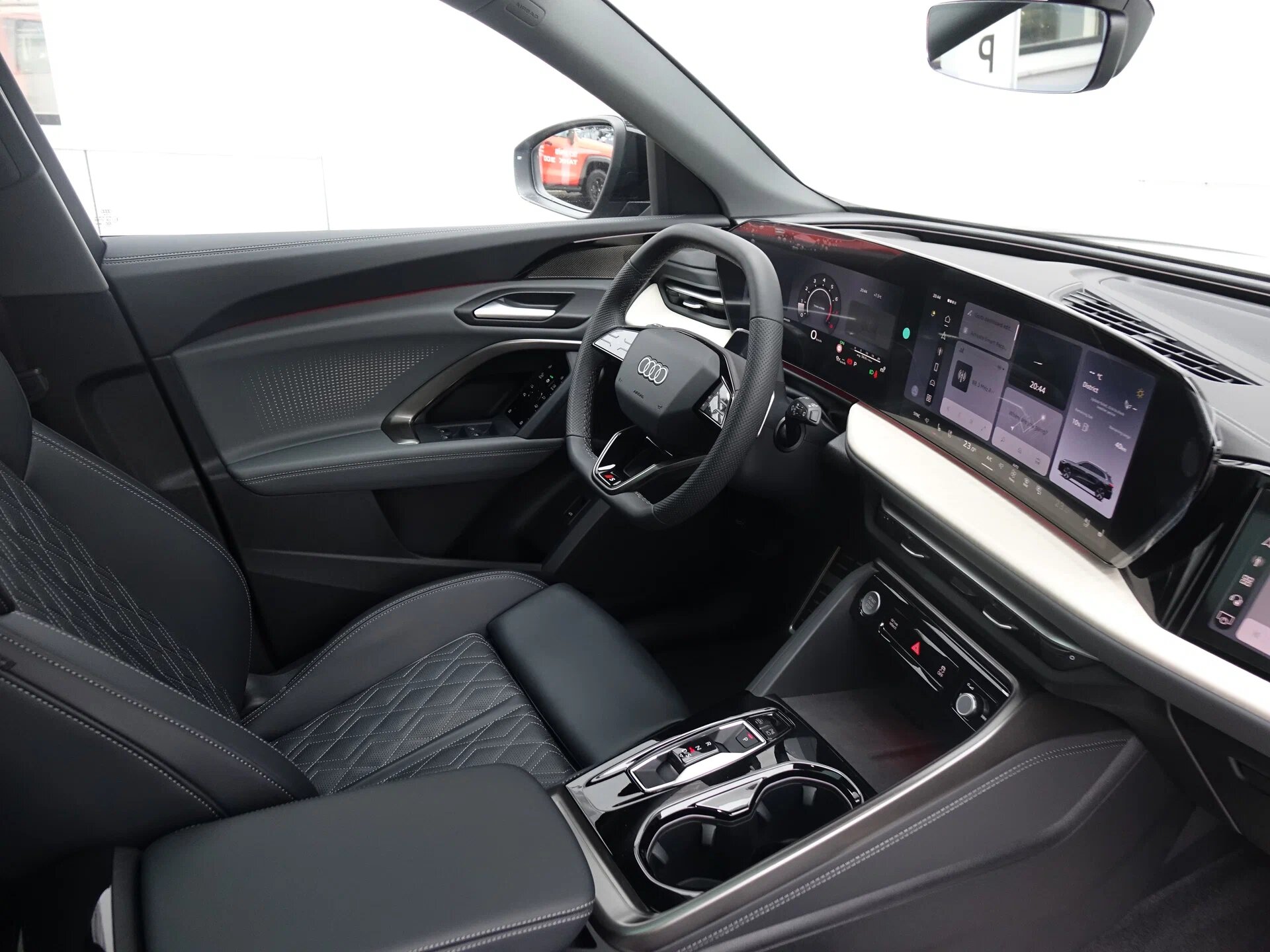 Автомобиль Audi Q5 L 2.0 AMT (204 л.с.) 4WD - 18