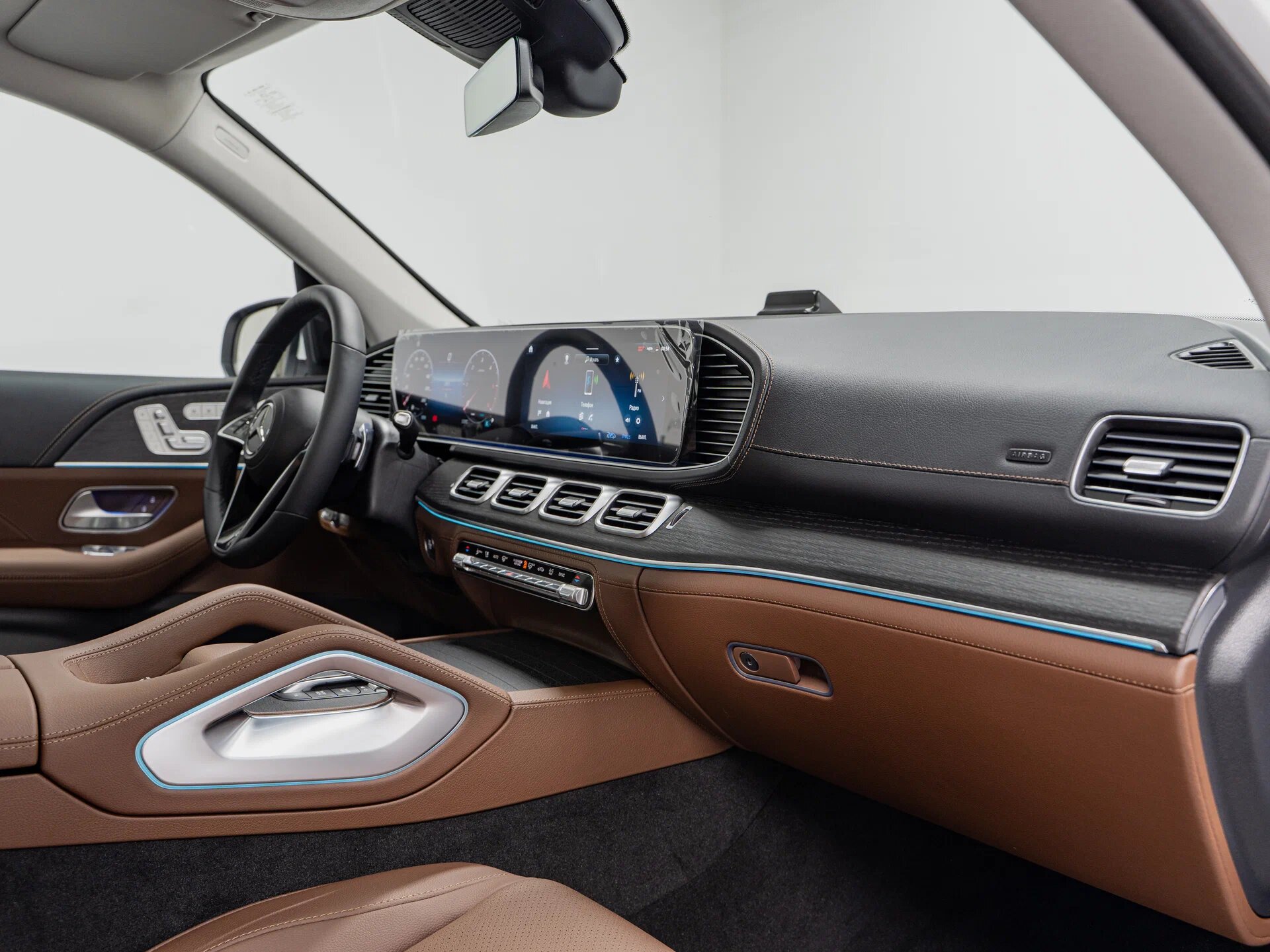 Автомобиль Mercedes-Benz GLE 300 d 2.0d AT (269 л.с.) 4WD - 14