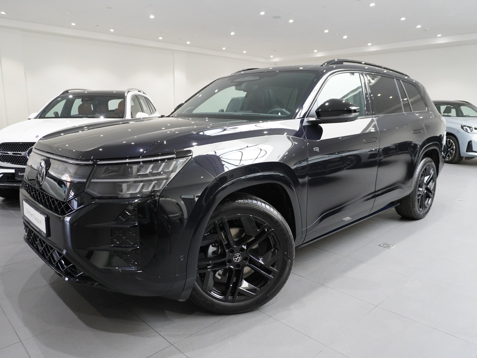 Автомобиль Volkswagen Teramont Pro 2.0 AMT (272 л.с.) 4WD - 4