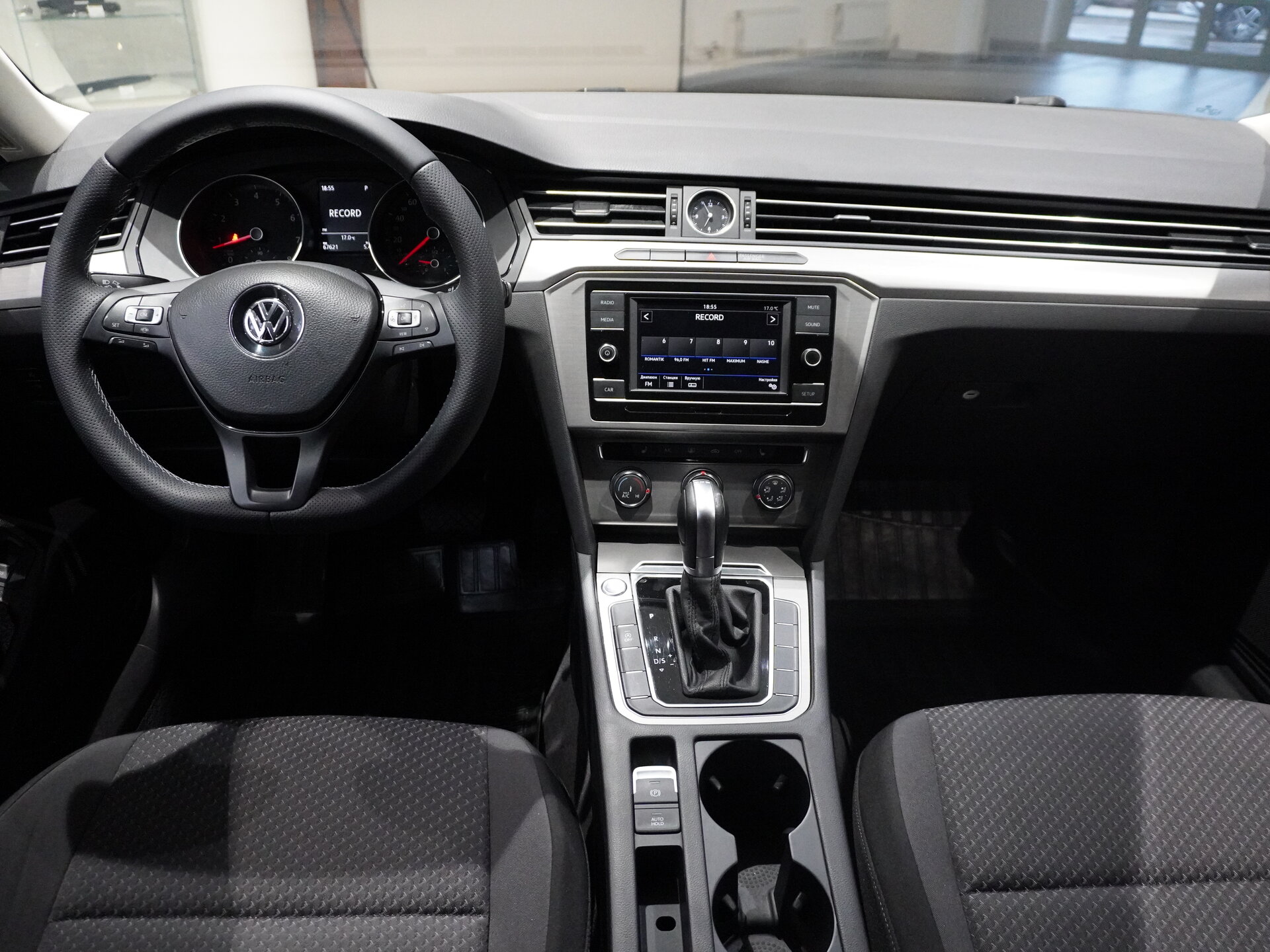 Автомобиль Volkswagen Passat 1.4 AMT (125 л.с.) - 13