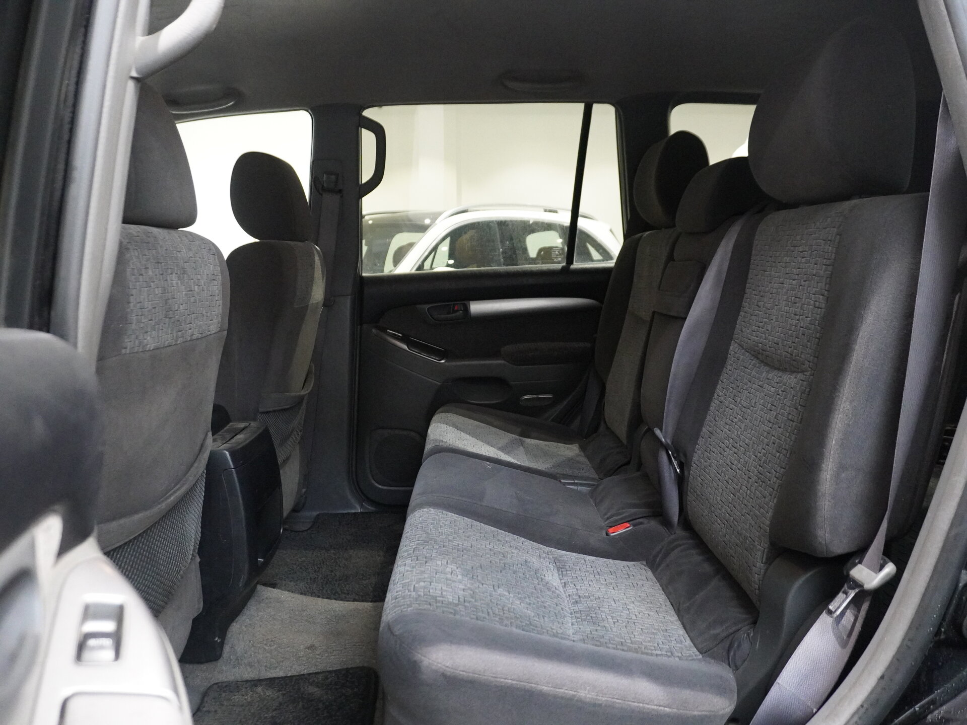 Автомобиль Toyota Land Cruiser Prado 2.7 AT (163 л.с.) 4WD - 11
