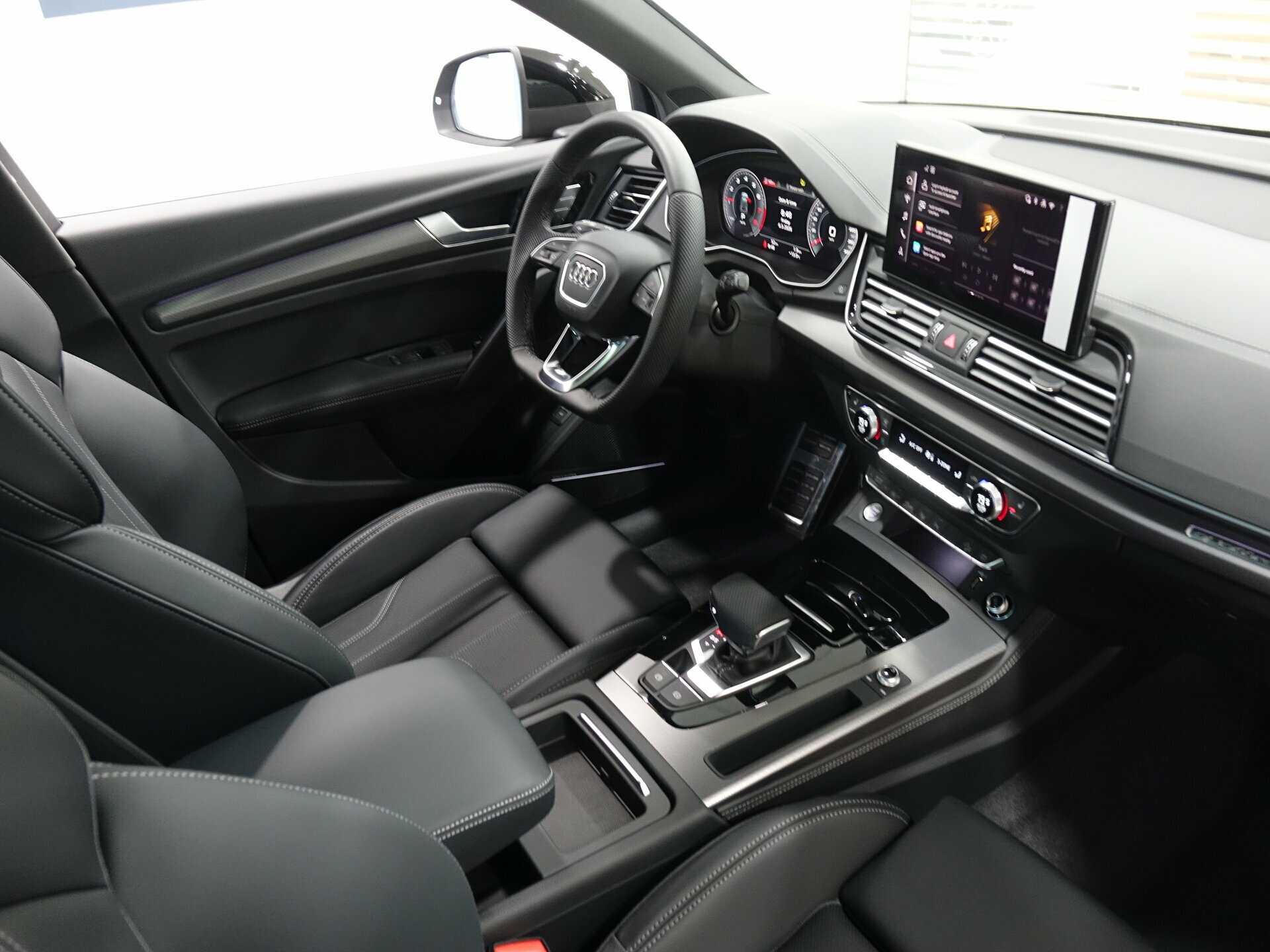Автомобиль Audi Q5 L 45 TFSI 2.0 AMT (245 л.с.) 4WD - 15