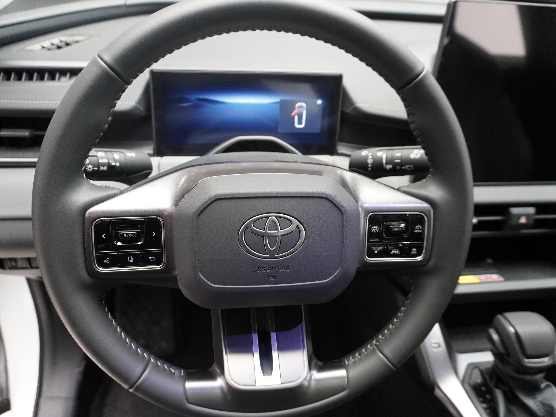 Автомобиль Toyota RAV4 2.0 CVT (171 л.с.) 4WD - 20