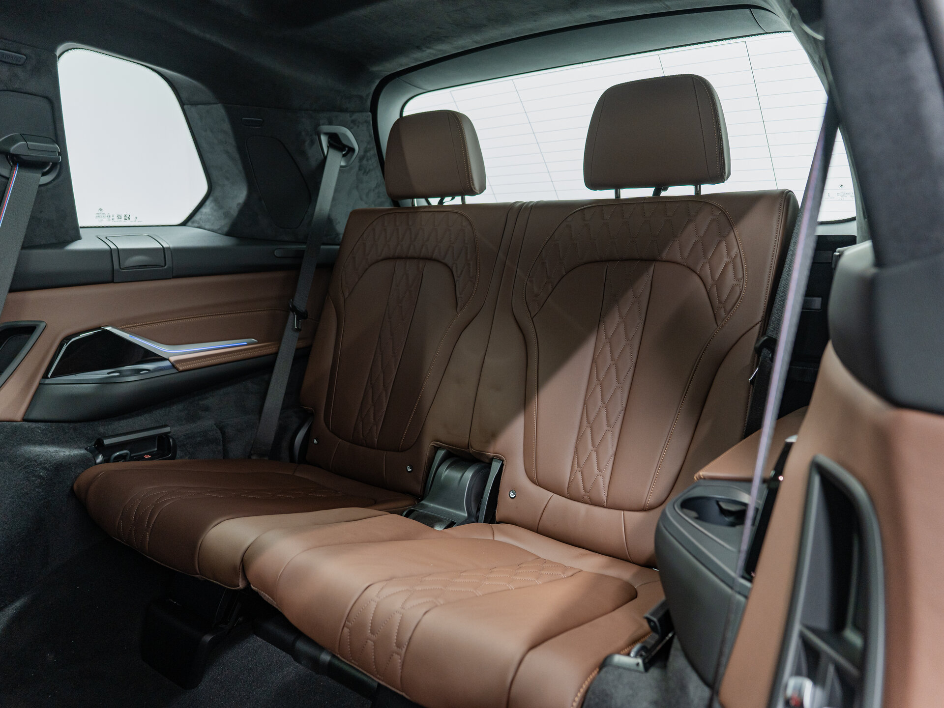 Автомобиль BMW X7 40i 3.0 AT (381 л.с.) 4WD - 15