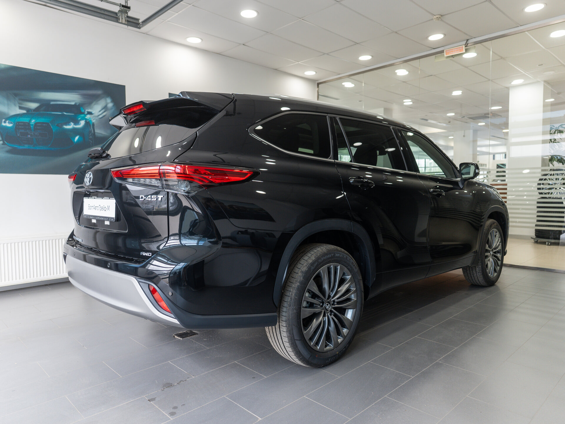 Автомобиль Toyota Highlander 2.0 AT (248 л.с.) 4WD - 2