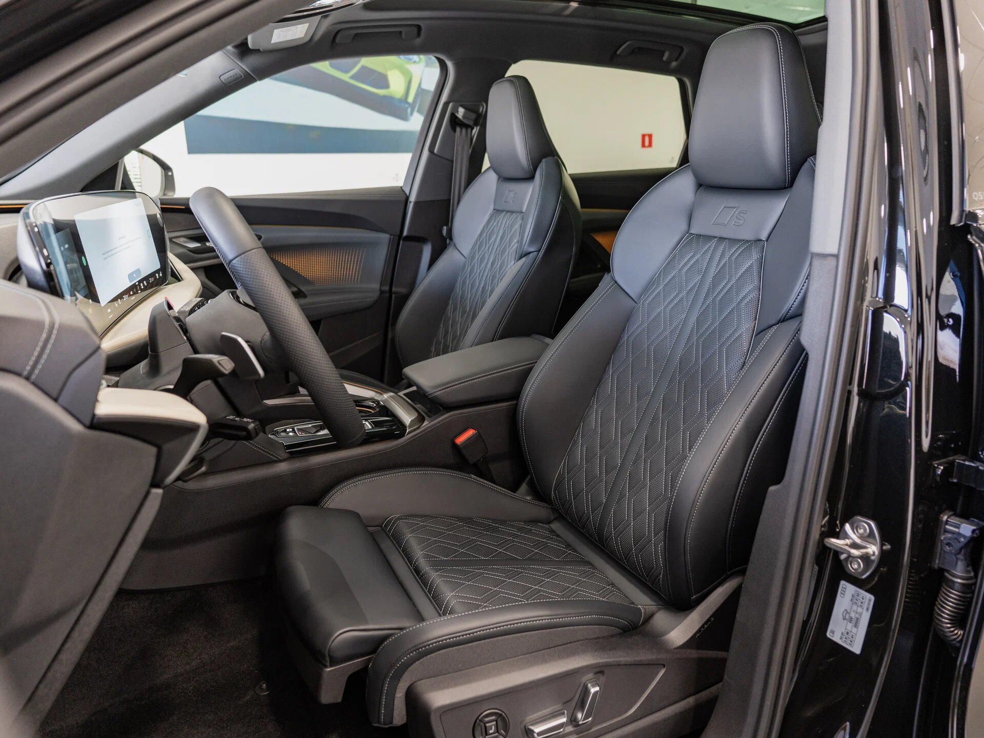 Автомобиль Audi Q5 L 2.0 AMT (204 л.с.) 4WD - 18