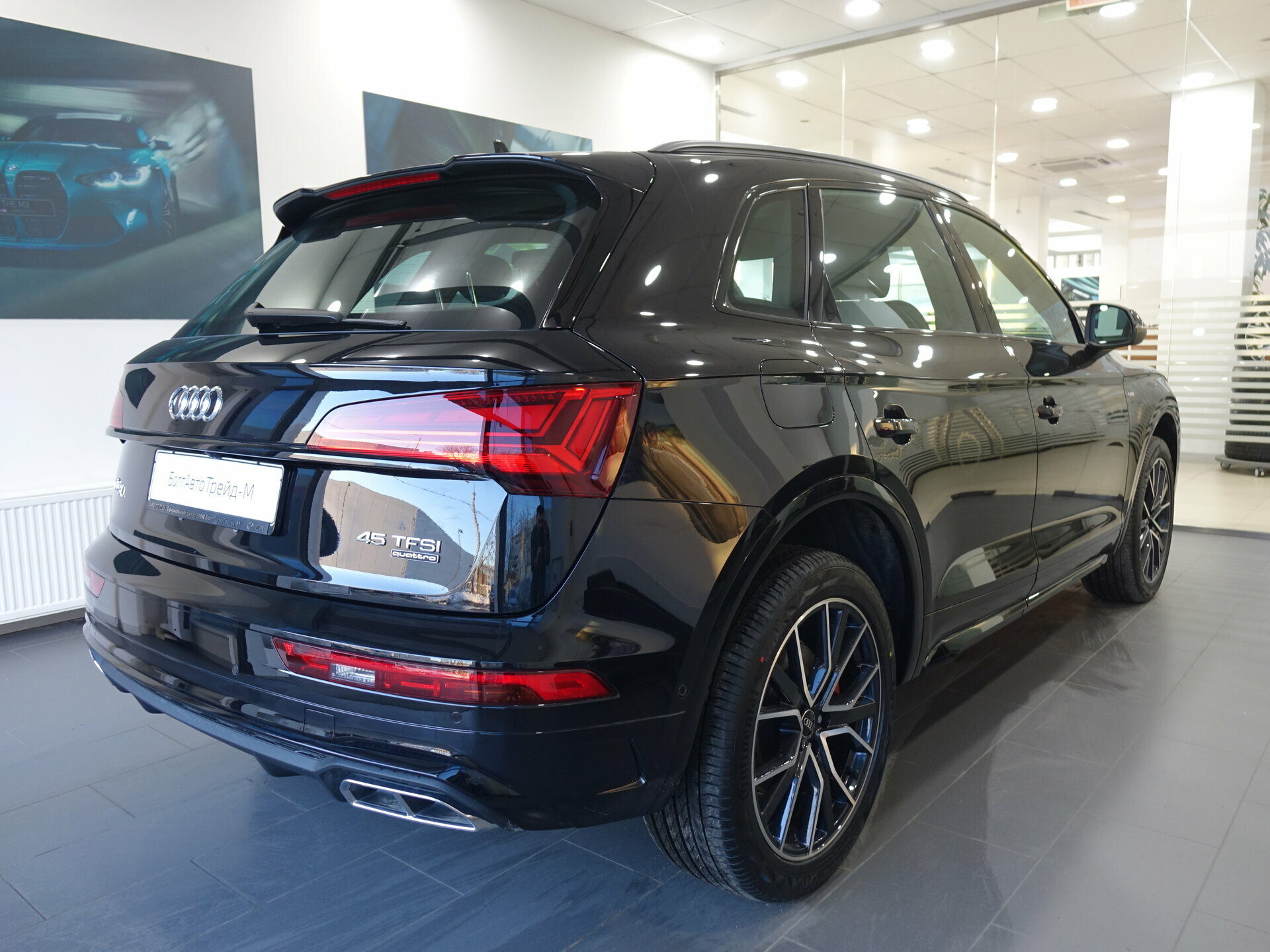 Автомобиль Audi Q5 L 45 TFSI 2.0 AMT (245 л.с.) 4WD - 2