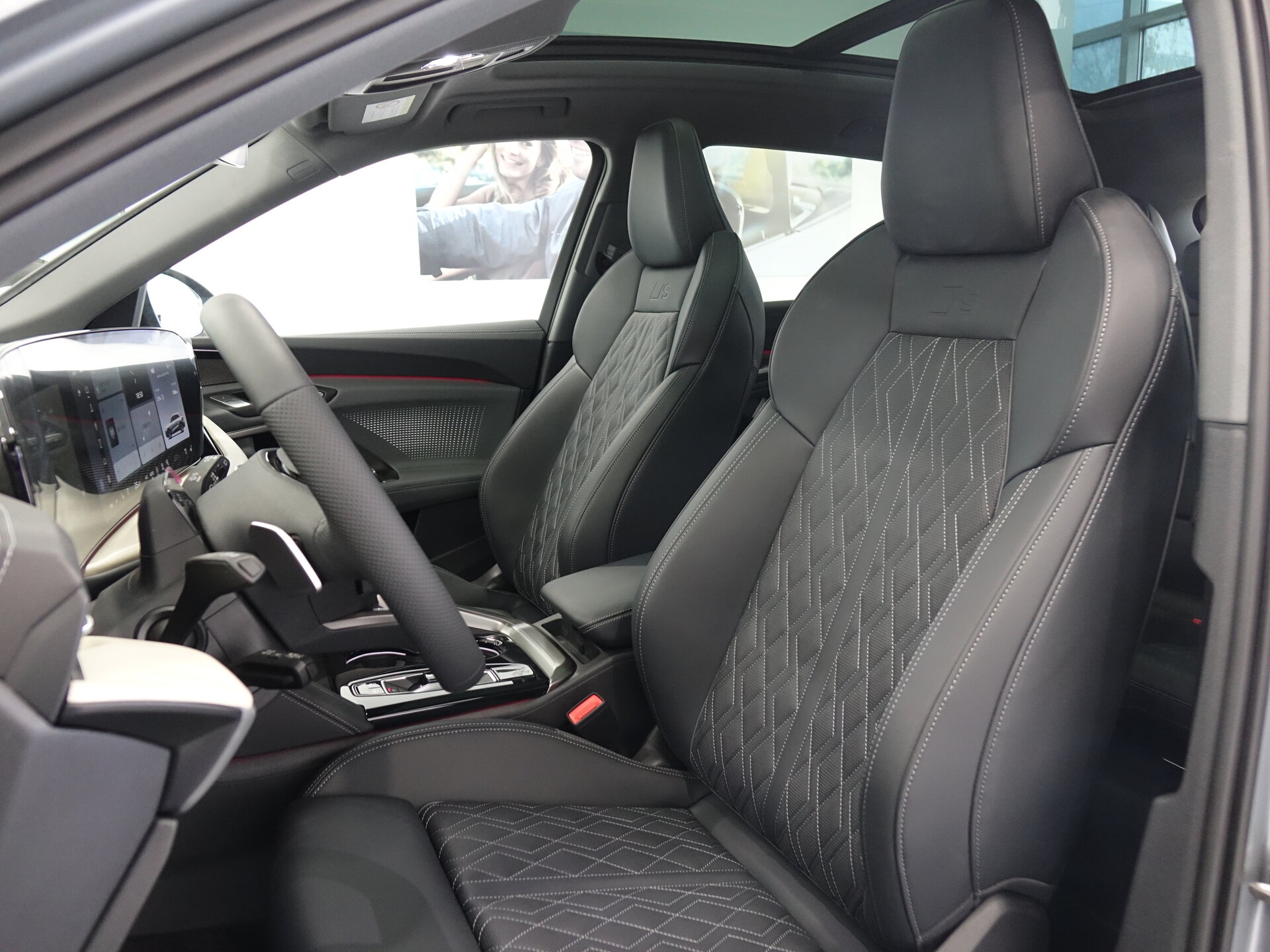 Автомобиль Audi Q5 L 2.0 AMT (204 л.с.) 4WD - 9