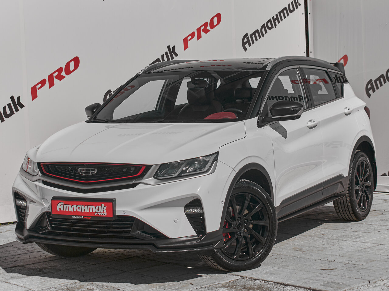 Купить Geely Coolray 1.5 AMT (150 л.с.), 2022 в Екатеренбурге