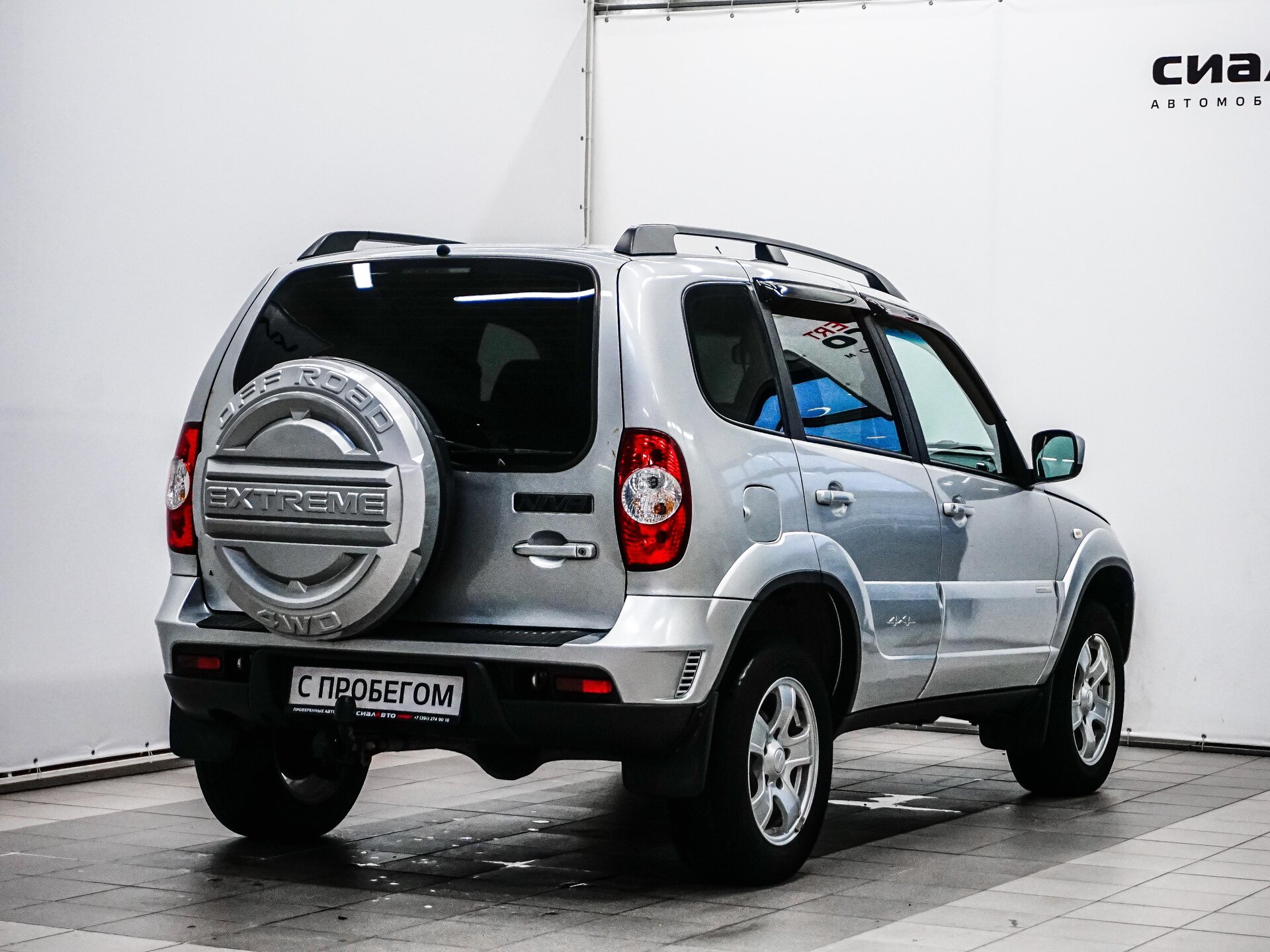 Chevrolet Niva 2012 4
