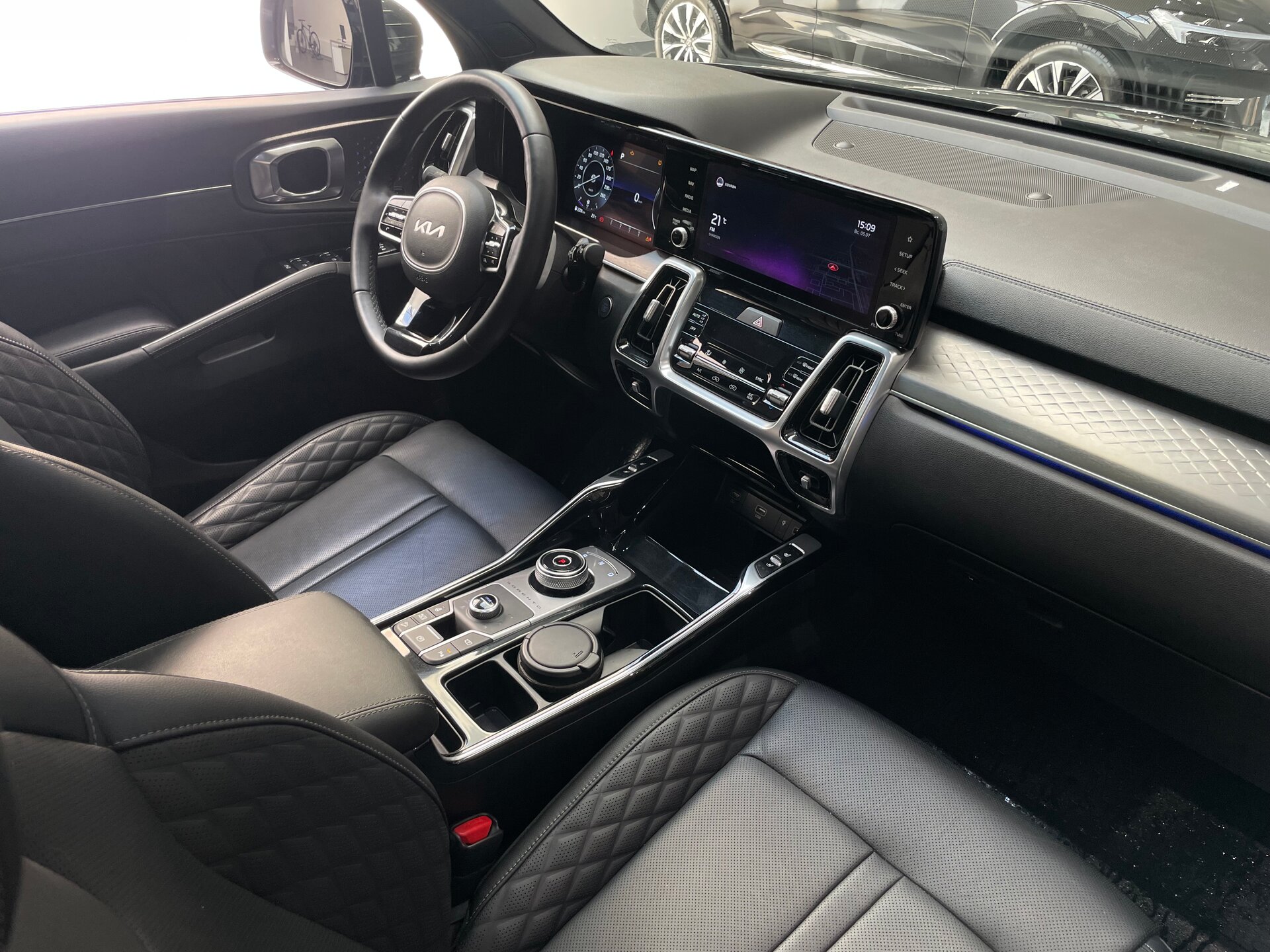 Автомобиль Kia Sorento 2.2d AMT (199 л.с.) 4WD - 12