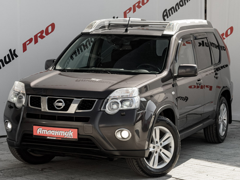 Купить Nissan X-Trail 2.0 CVT (141 л.с.) 4WD, 2011 в Екатеренбурге