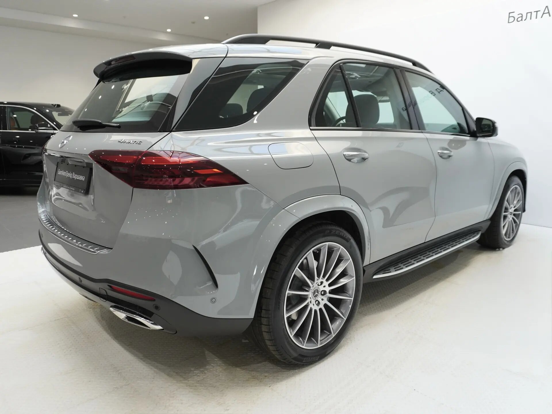 Автомобиль Mercedes-Benz GLE 450 3.0 AT (381 л.с.) 4WD - 5