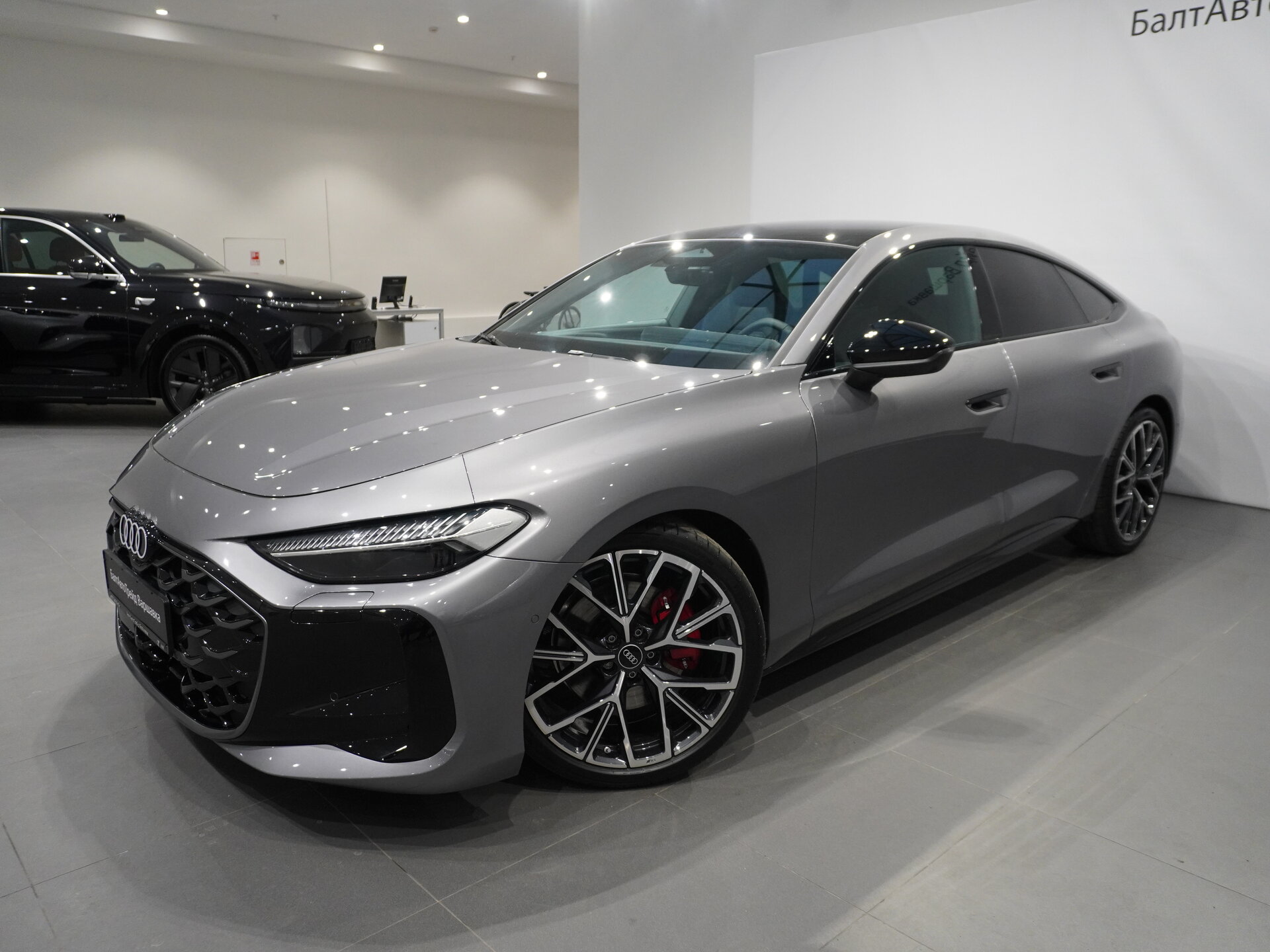 Автомобиль Audi A5 L 2.0 AMT (204 л.с.) 4WD - 2