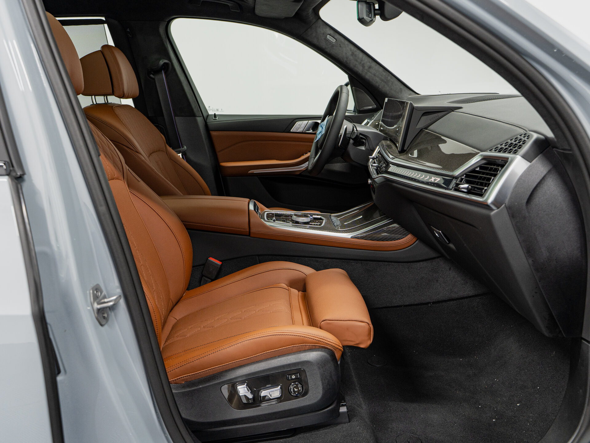 Автомобиль BMW X7 40i 3.0 AT (381 л.с.) 4WD - 14