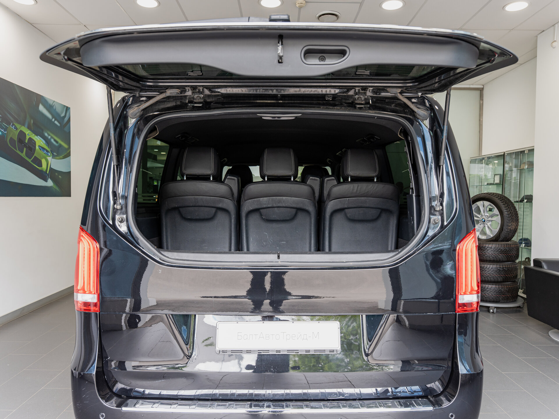 Автомобиль Mercedes-Benz V-Класс 250 d длинный 2.1d AT (190 л.с.) 4WD - 18