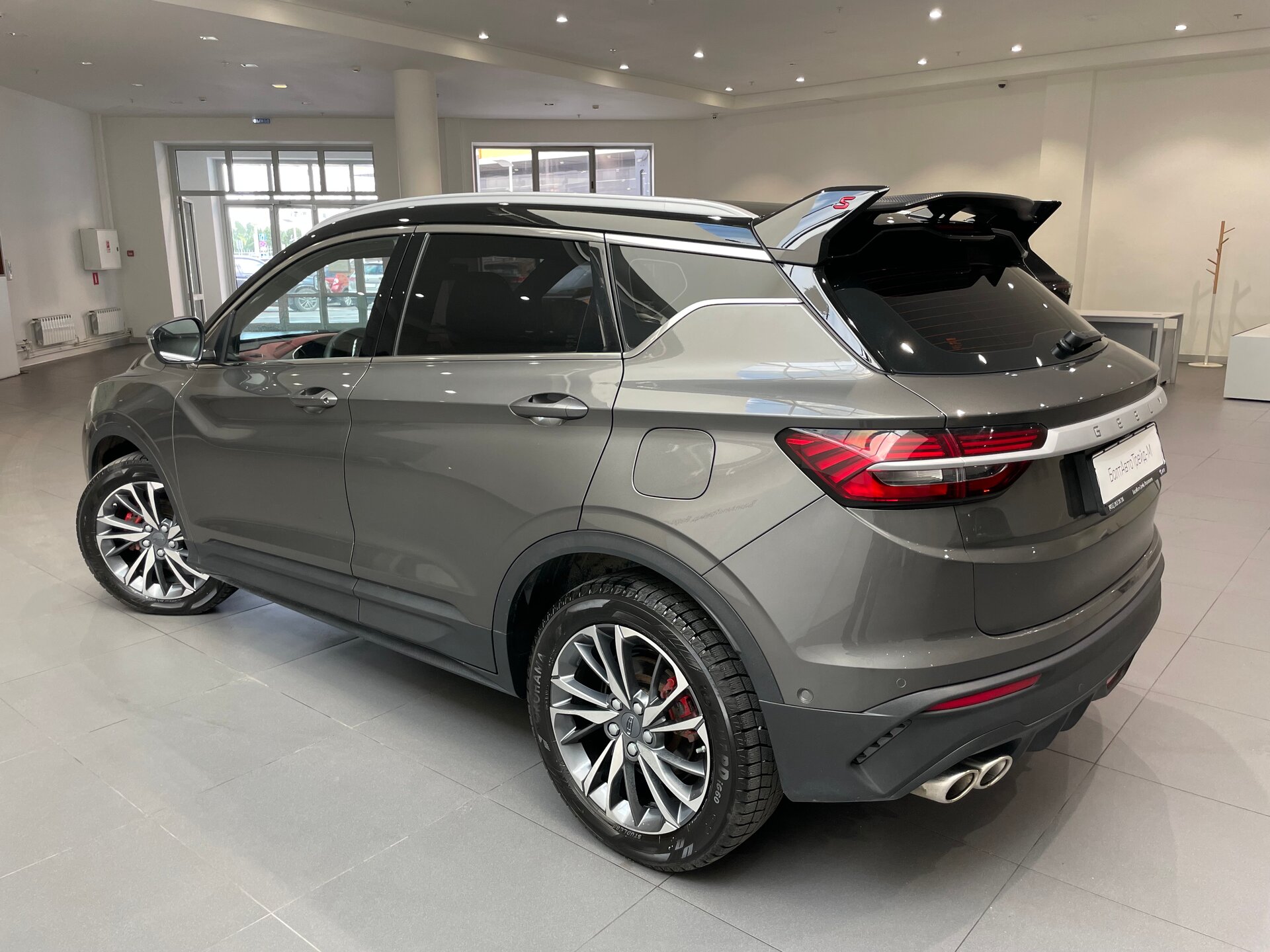 Автомобиль Geely Coolray 1.5 AMT (150 л.с.) - 4