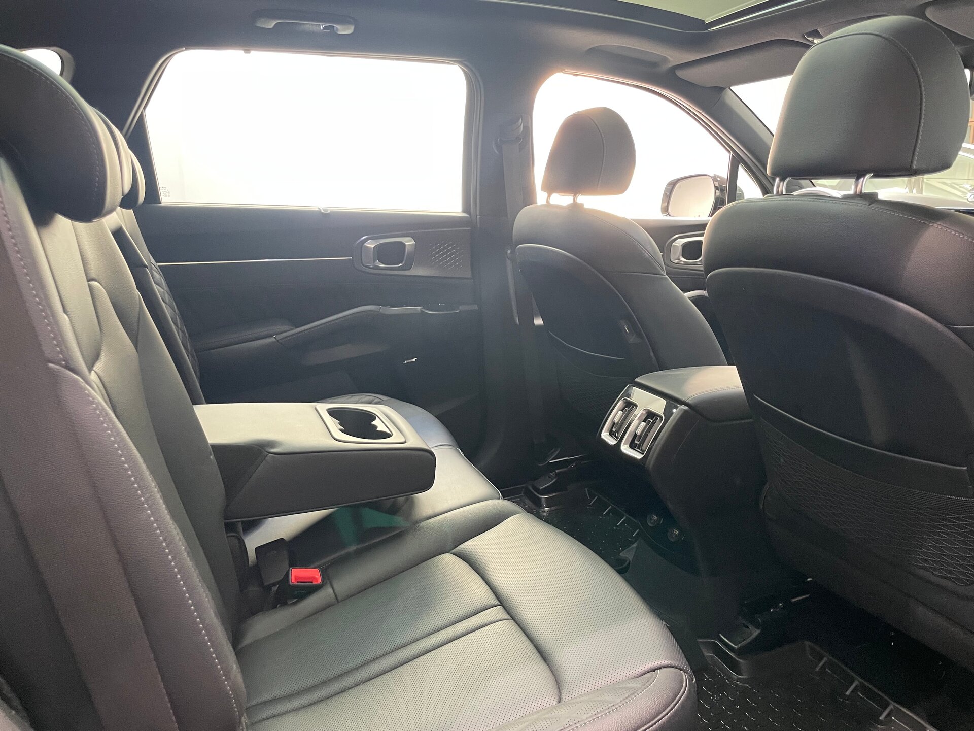 Автомобиль Kia Sorento 2.2d AMT (199 л.с.) 4WD - 11