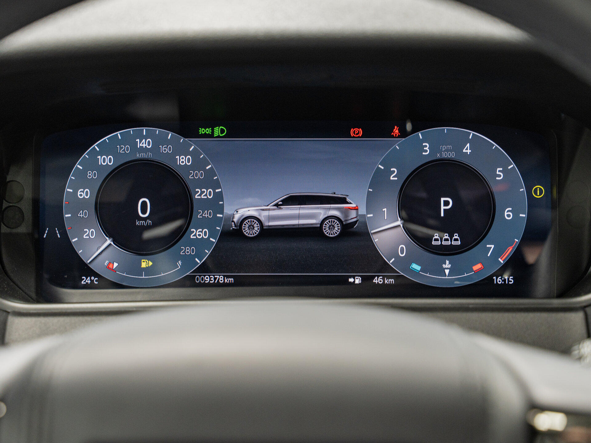 Автомобиль Land Rover Range Rover Velar 2.0 AT (250 л.с.) 4WD - 17