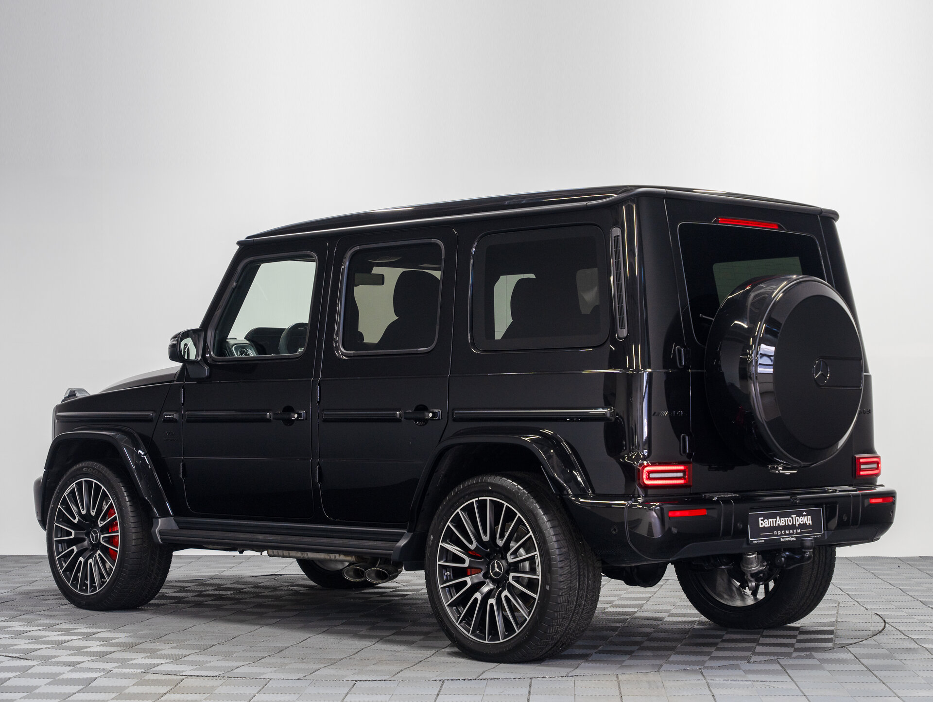 Автомобиль Mercedes-Benz G-Класс AMG 63 AMG 4.0 AT (585 л.с.) 4WD - 10